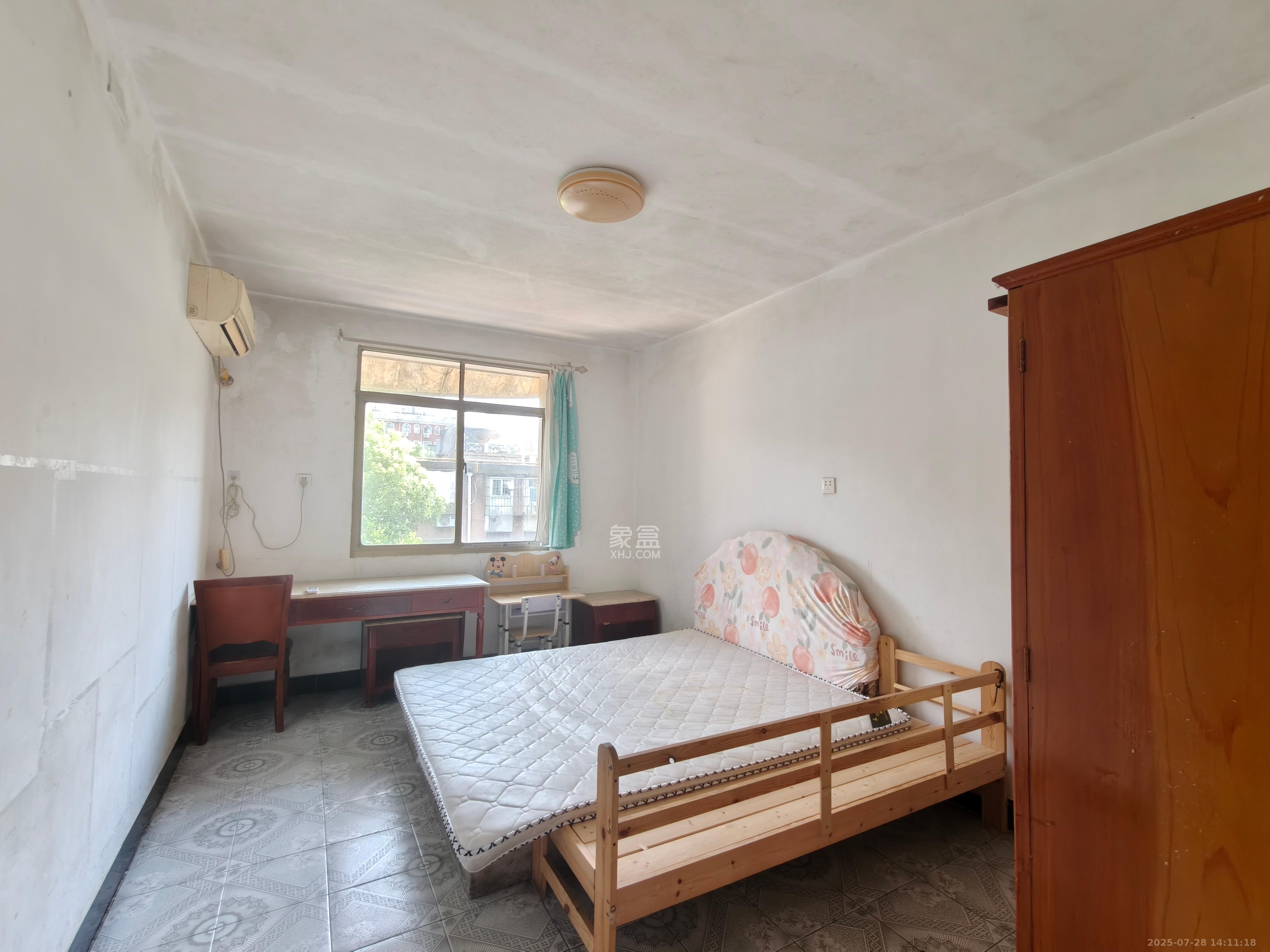 曙光路友阿宿舍 2室1厅1卫 1300.0元/月 曙光路友阿宿舍 2室1厅1卫 1300.0元/月室内图