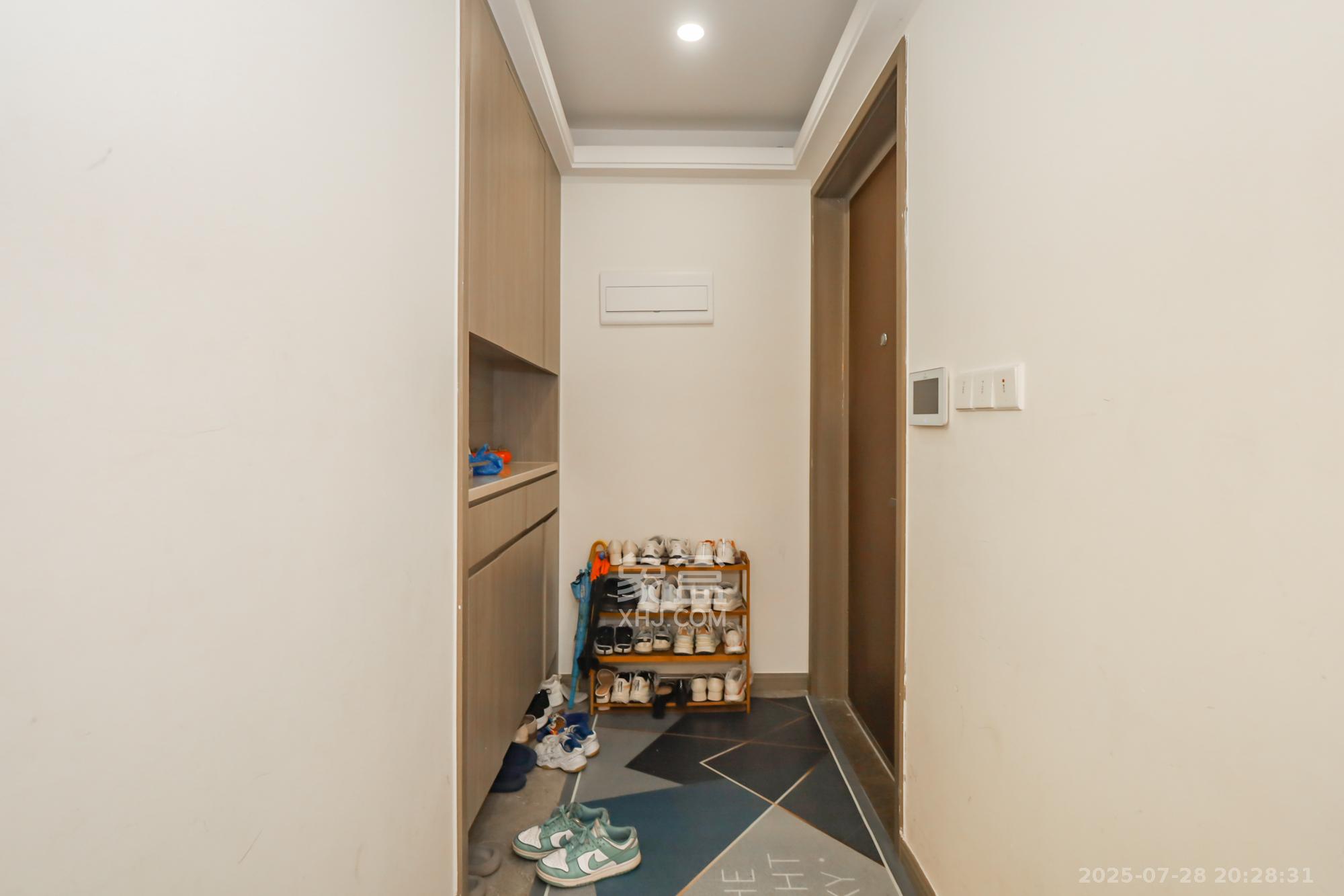 越秀悦湖台 4室2厅2卫 228.0万 越秀悦湖台 4室2厅2卫 228.0万其他