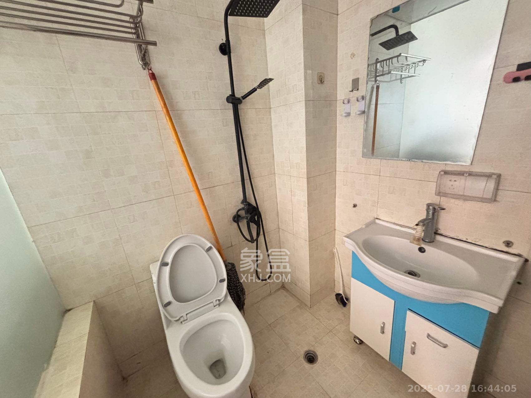 他城(天鸿时代公寓) 1室1厅1卫 1100.0元/月 他城(天鸿时代公寓) 1室1厅1卫 1100.0元/月室内图