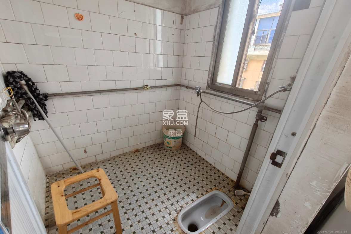 曙光路友阿宿舍 2室1厅1卫 1300.0元/月 曙光路友阿宿舍 2室1厅1卫 1300.0元/月室内图