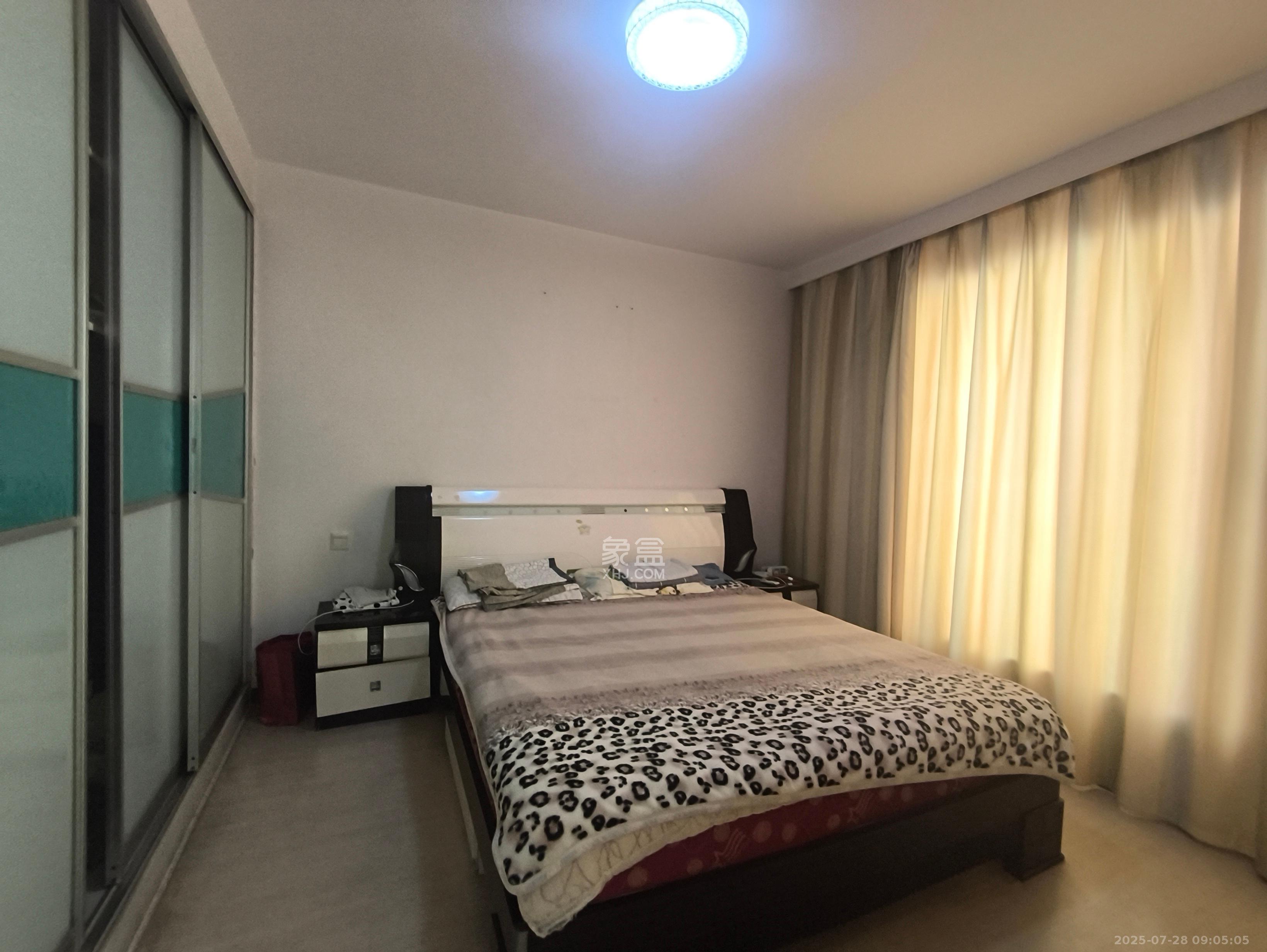 晶华美地 2室2厅2卫 1650.0元/月 晶华美地 2室2厅2卫 1650.0元/月室内图