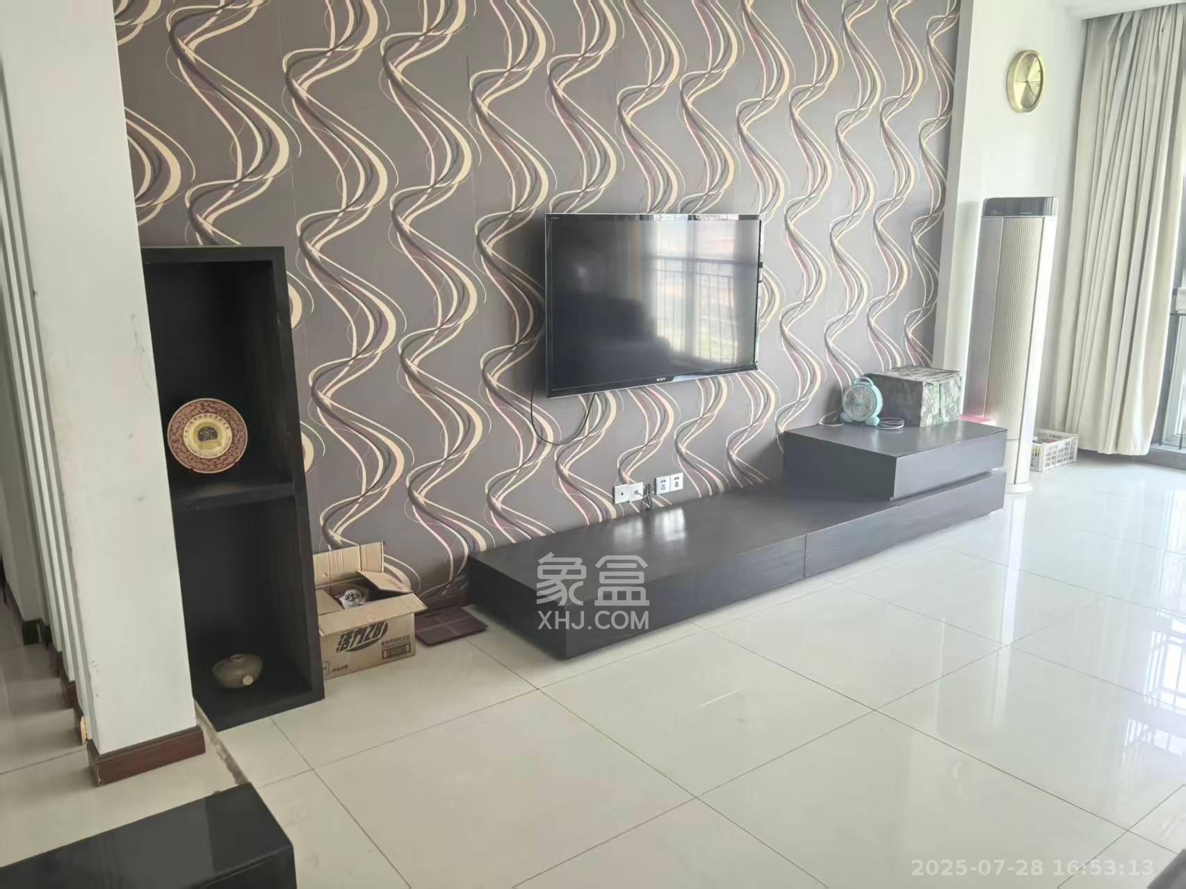 芙蓉区农村合作银行宿舍 3室2厅2卫 2500.0元/月 芙蓉区农村合作银行宿舍 3室2厅2卫 2500.0元/月室内图