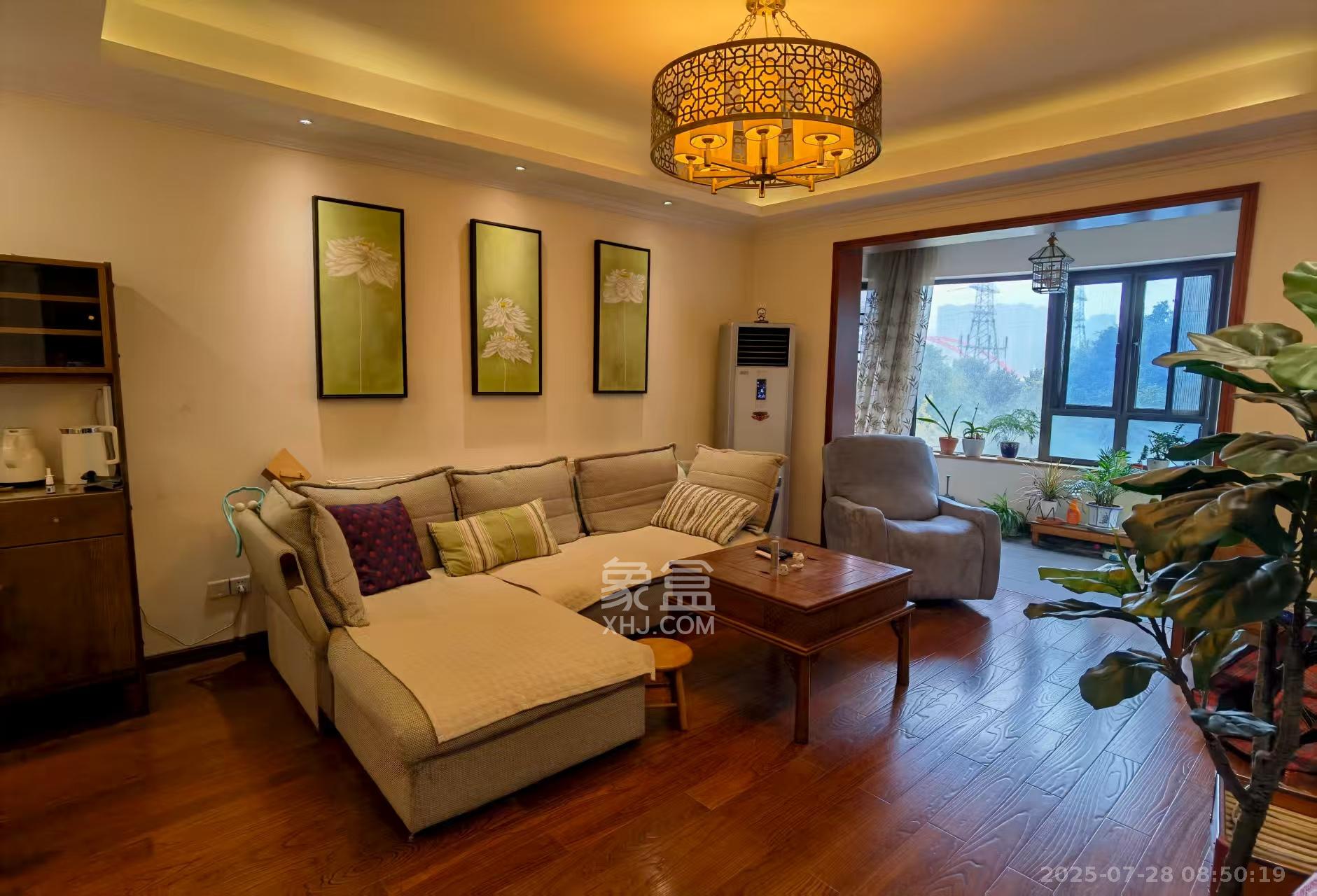 湘域熙岸 3室2厅2卫 4200.0元/月 湘域熙岸 3室2厅2卫 4200.0元/月室内图