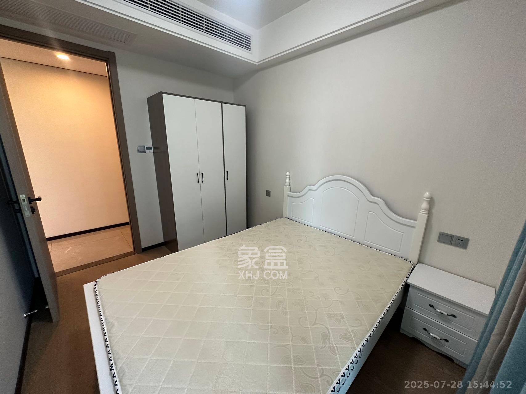中海麓山境南区  4室2厅2卫   3200.00元/月室内图