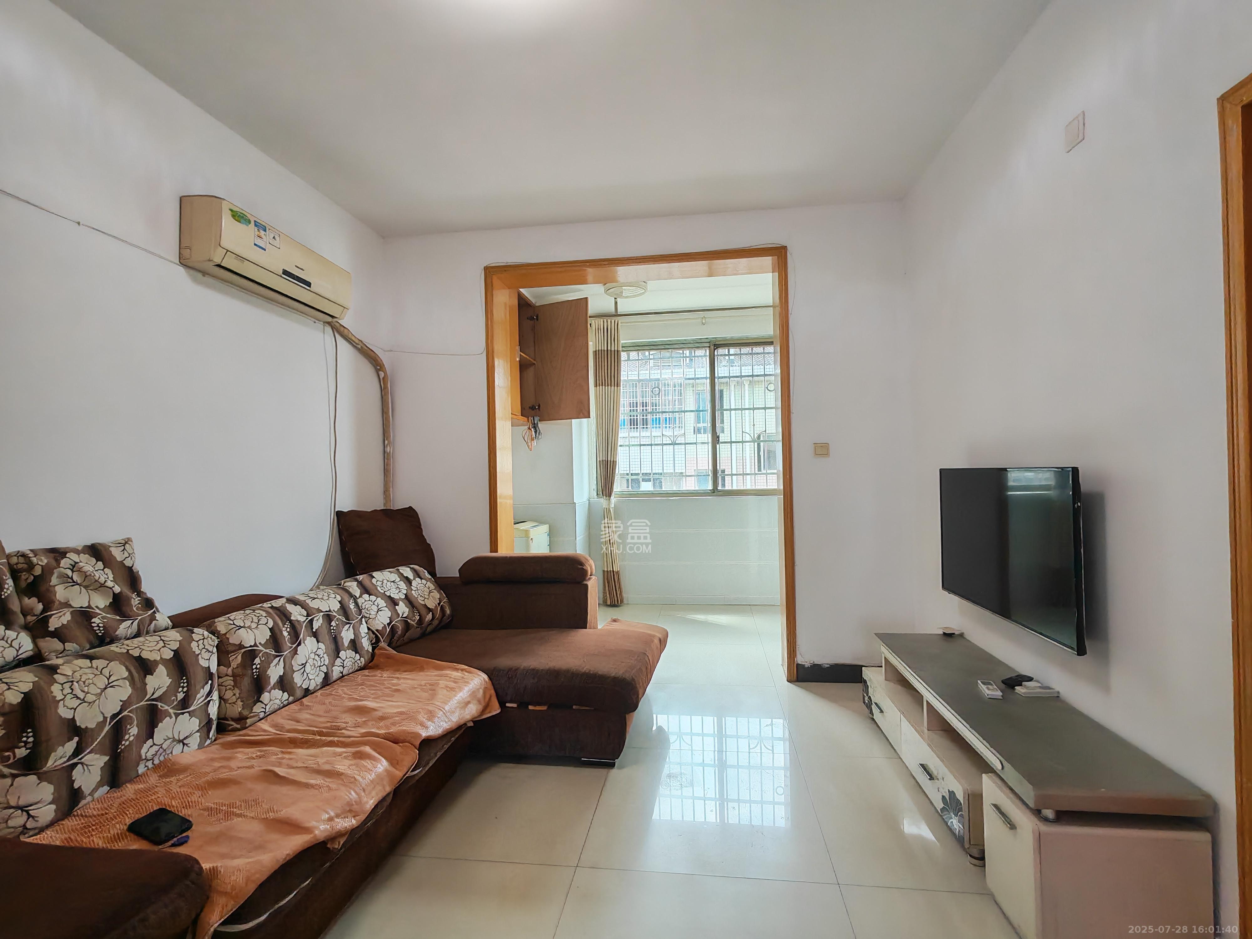 荷叶小区  3室2厅2卫    1000.0元/月室内图