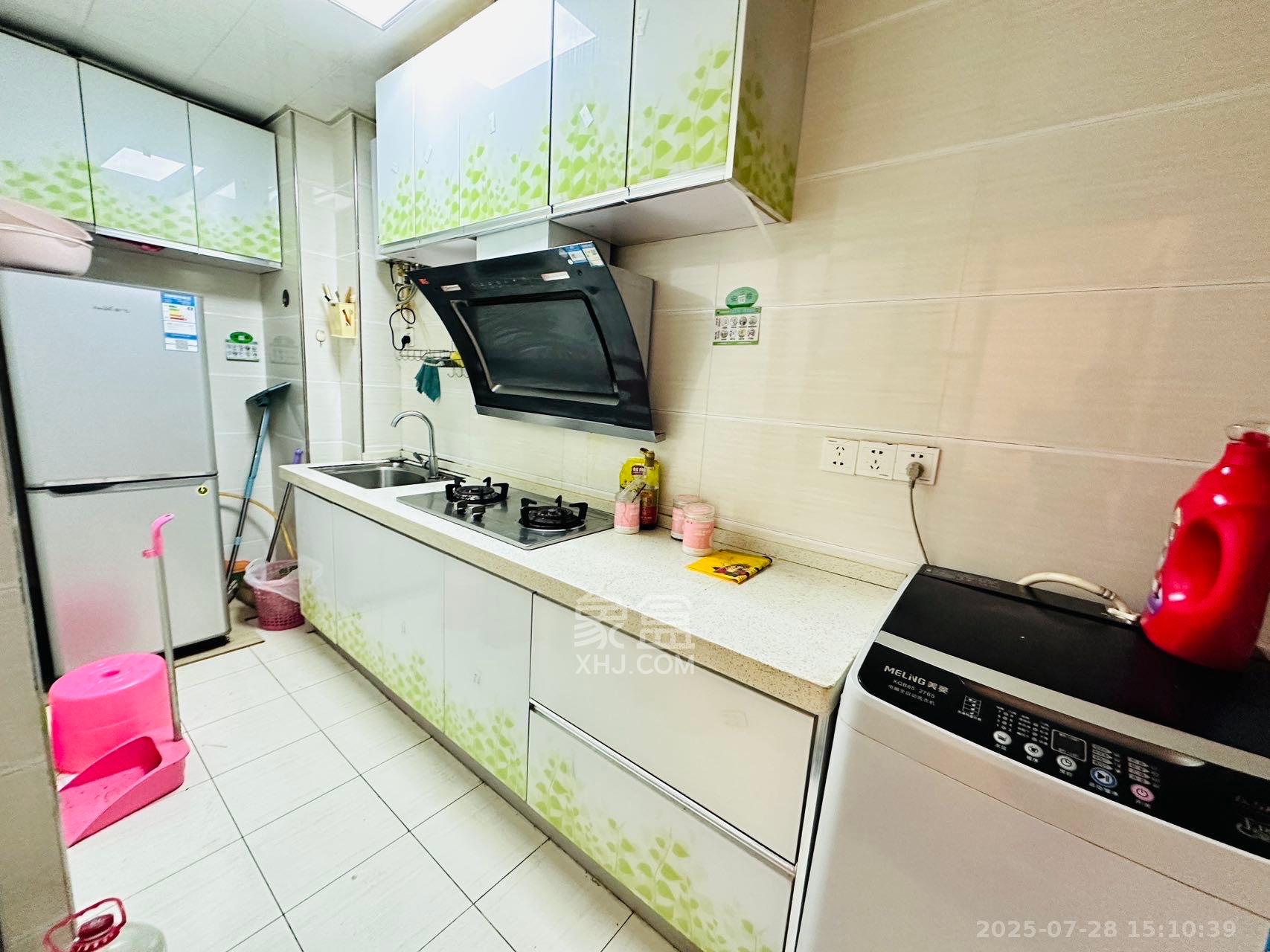 蓝湾国际广场  2室1厅1卫    2300.0元/月室内图