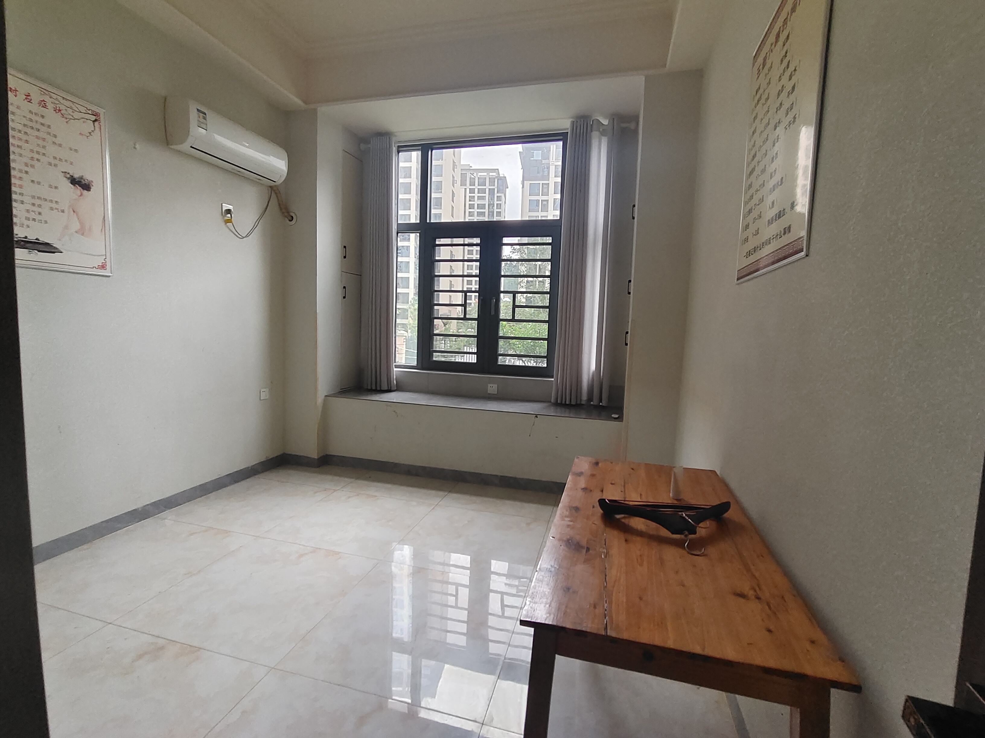 百弘学府城  1室0厅0卫    1800.0元/月