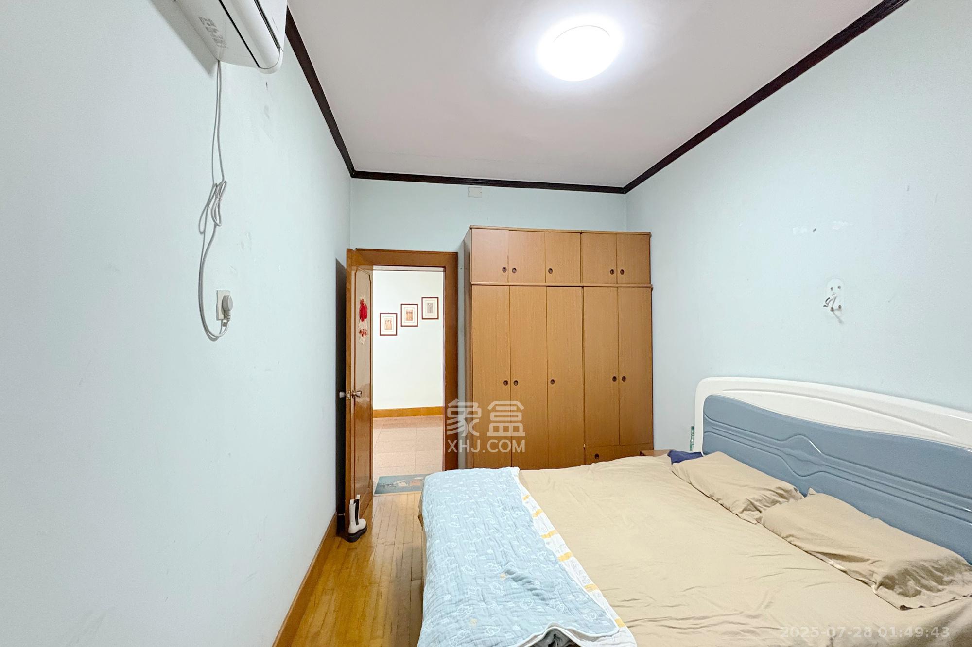 省建苑小区  3室2厅1卫    88.0万卧室