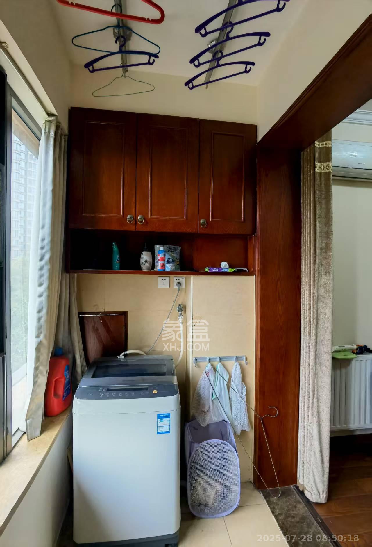 湘域熙岸 3室2厅2卫 4200.0元/月 湘域熙岸 3室2厅2卫 4200.0元/月室内图