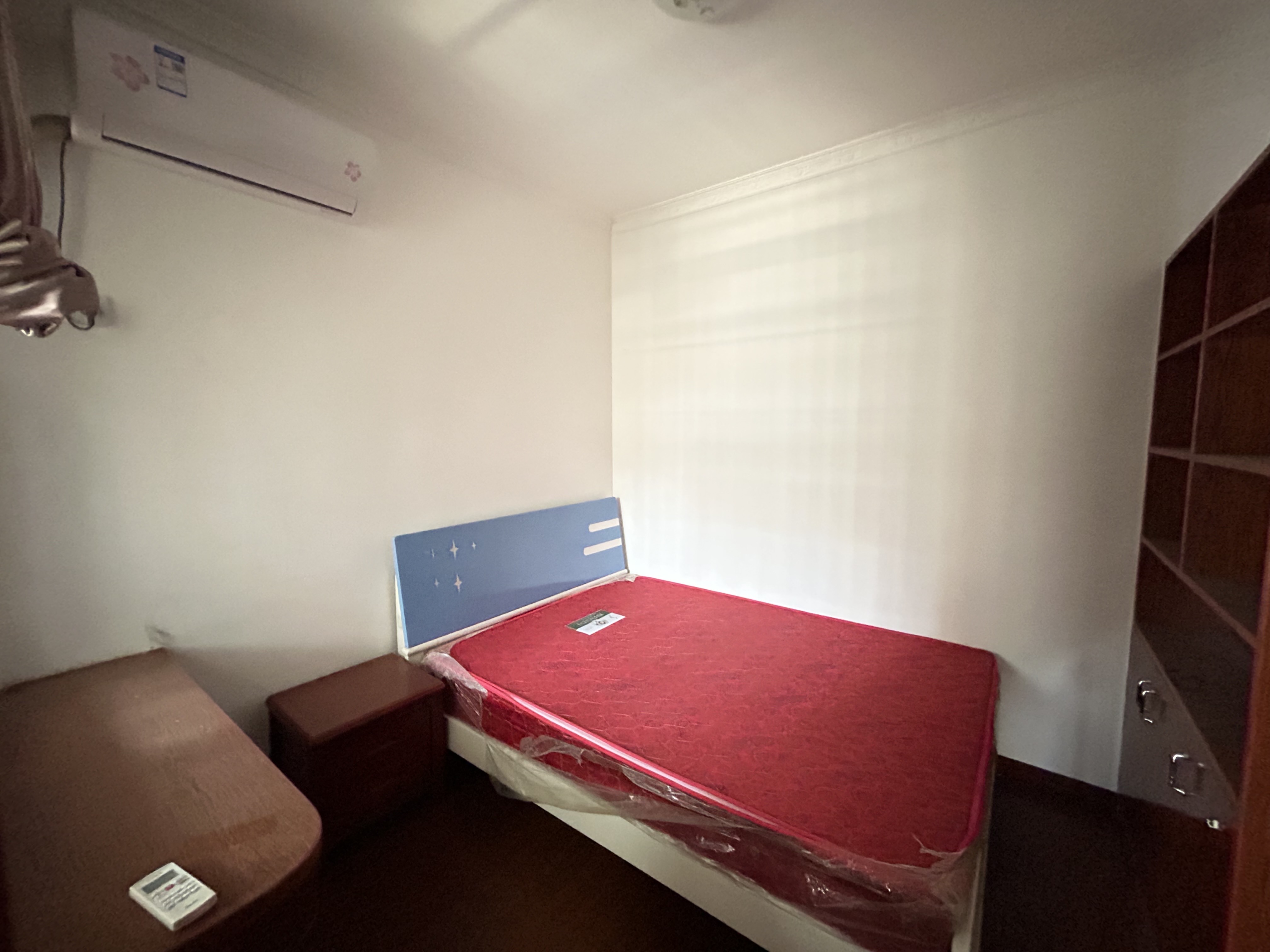 逸臣广场 1室0厅0卫 1666.0元/月 逸臣广场 1室0厅0卫 1666.0元/月室内图