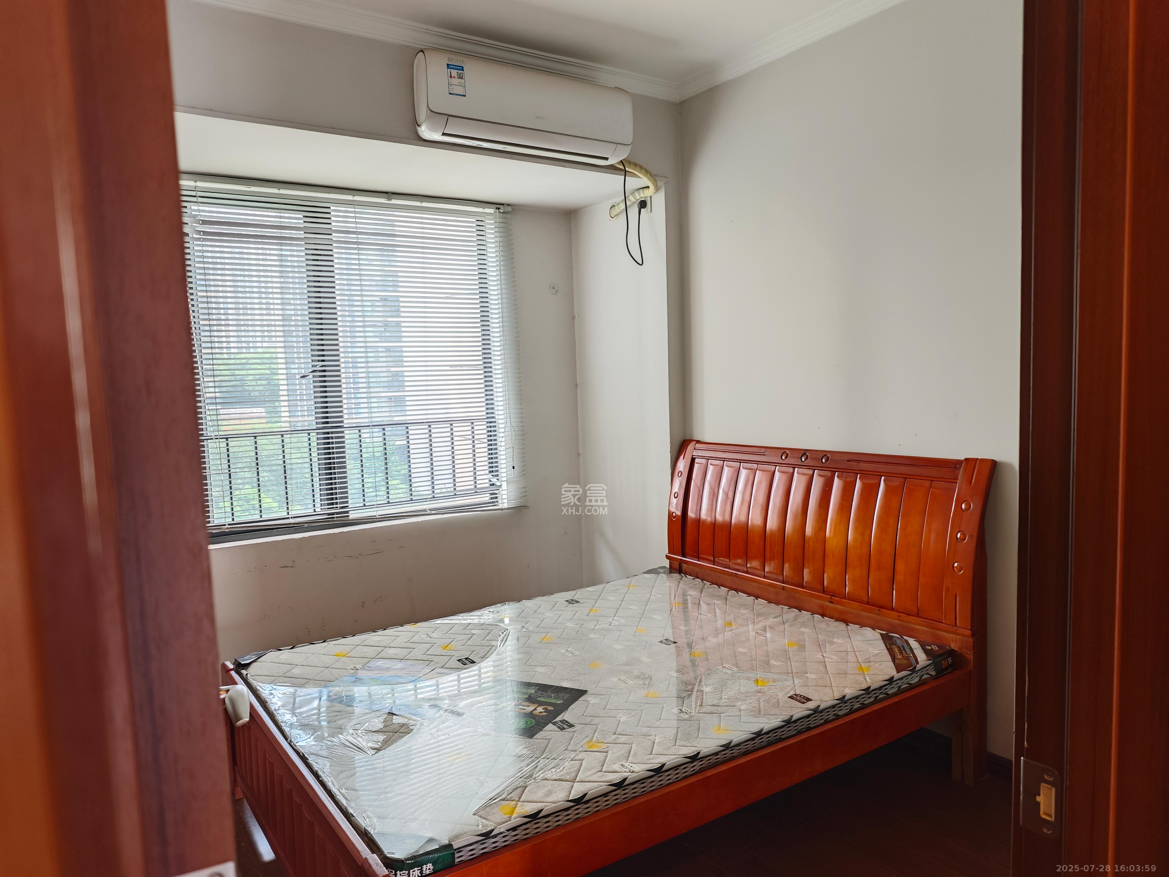 万科金域华府二期  3室2厅1卫    2400.0元/月 万科金域华府二期  3室2厅1卫    2400.0元/月室内图