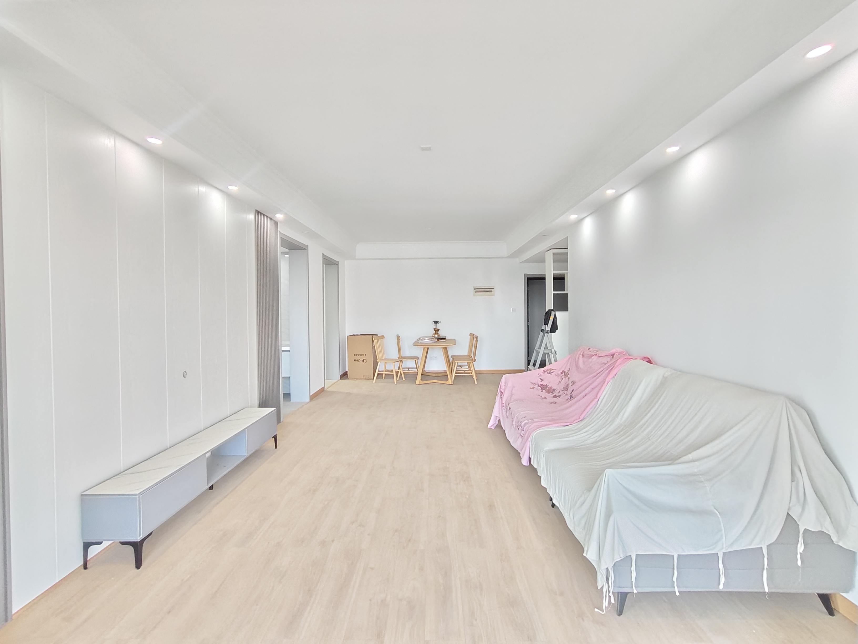 康雅苑  3室2厅1卫    1800.0元/月室内图