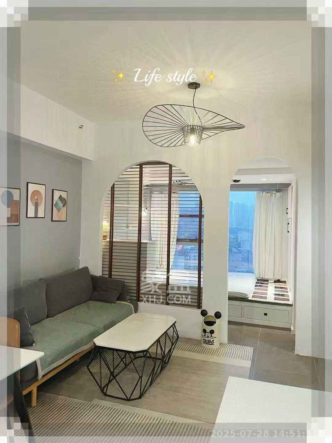 东怡外国(南湖一号) 1室1厅1卫 2400.0元/月 东怡外国(南湖一号) 1室1厅1卫 2400.0元/月室内图