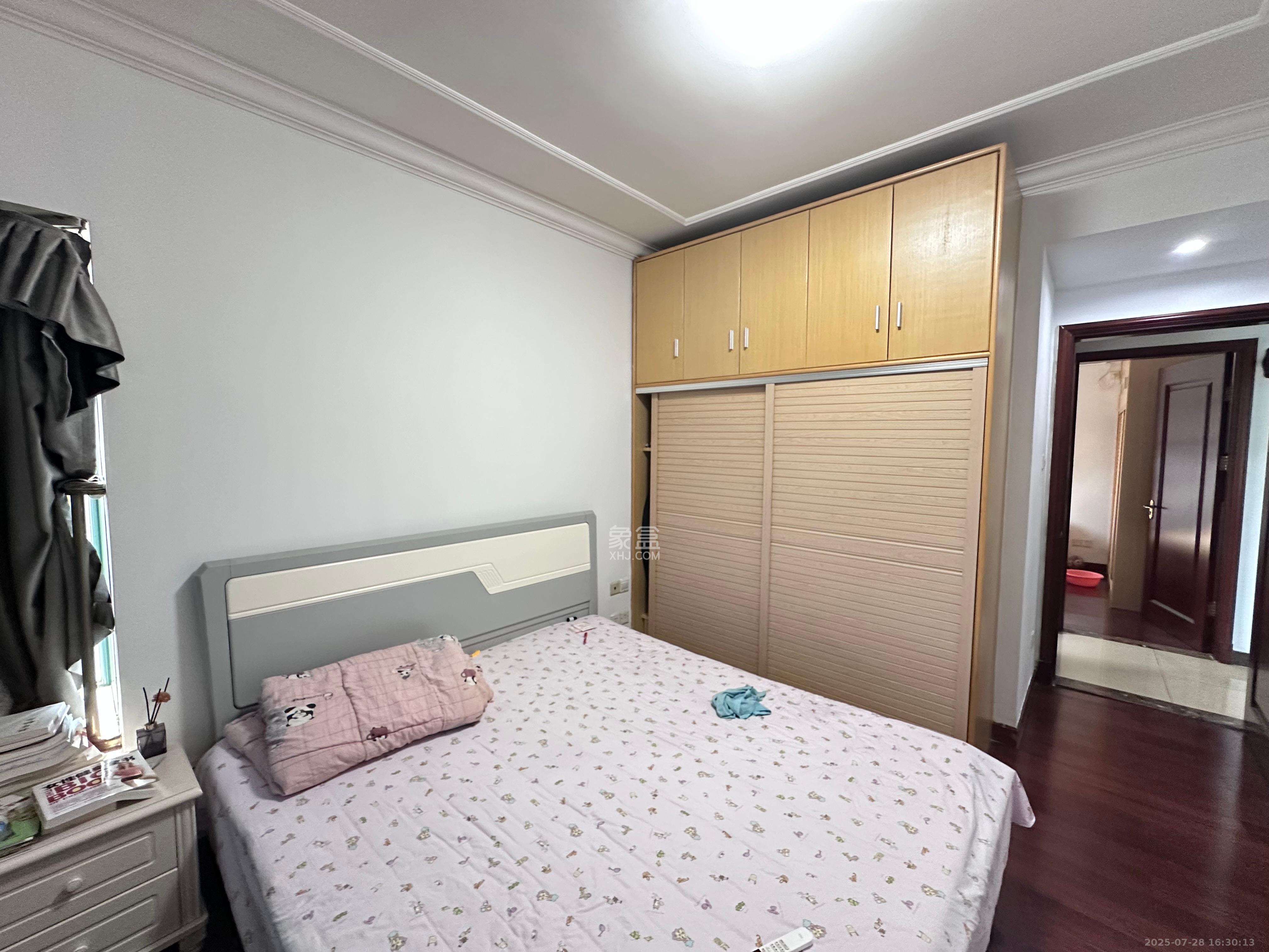 恒大华府  2室2厅1卫    2400.0元/月室内图