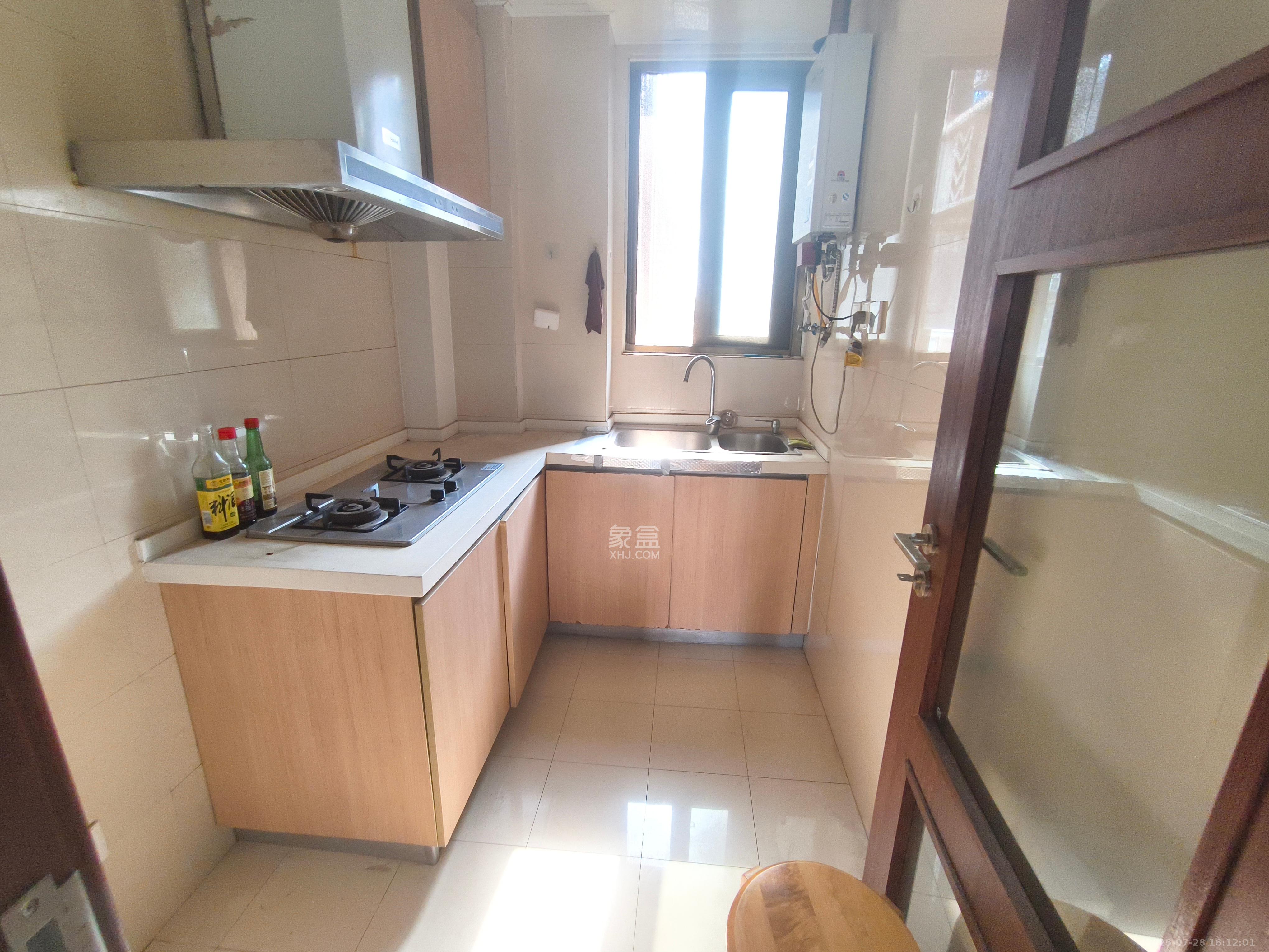 绿地公馆(绿地名邸) 2室2厅1卫 1900.0元/月 绿地公馆(绿地名邸) 2室2厅1卫 1900.0元/月室内图