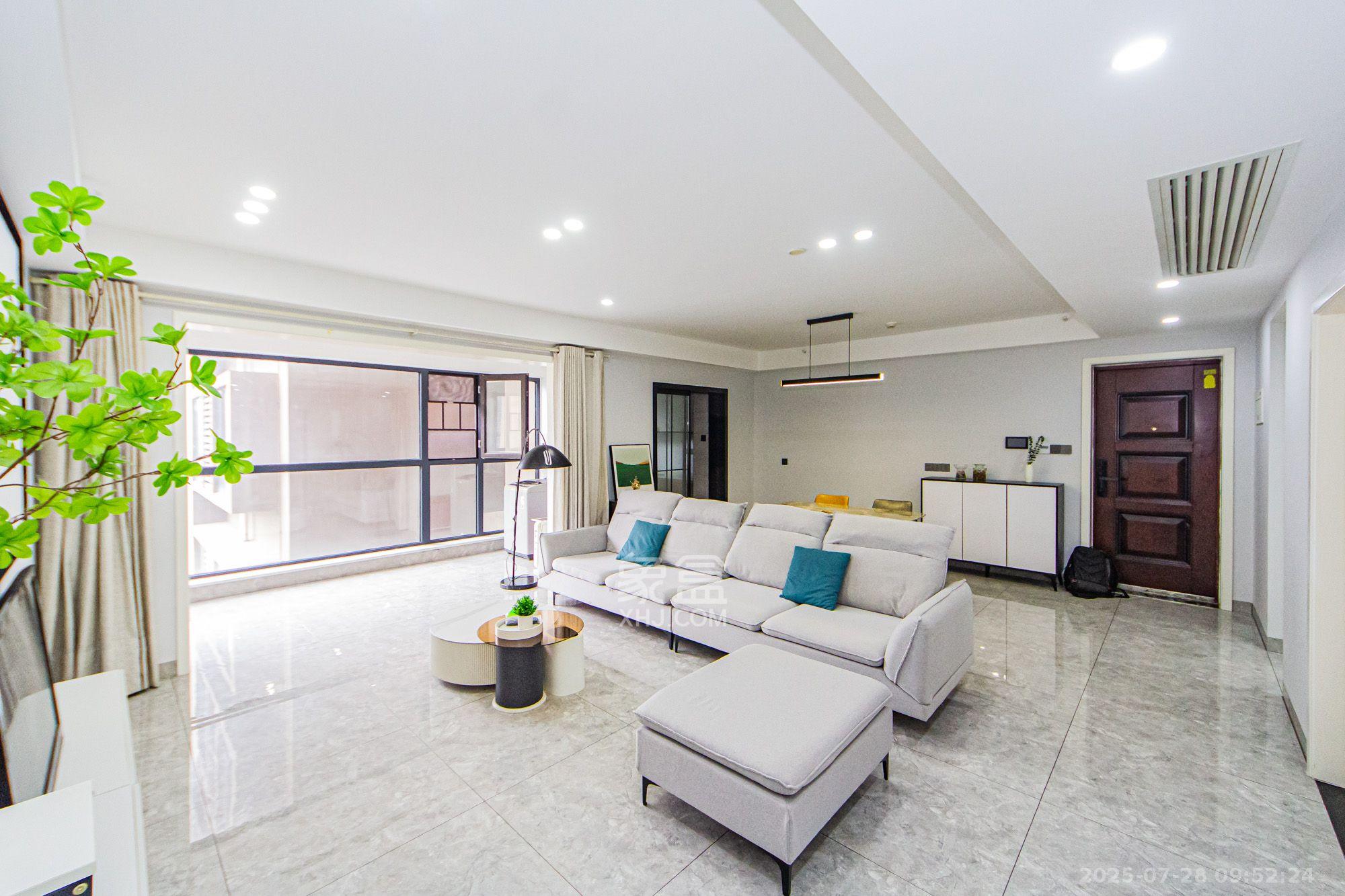 北辰三角洲C2区 5室2厅2卫 4500.0元/月 北辰三角洲C2区 5室2厅2卫 4500.0元/月室内图