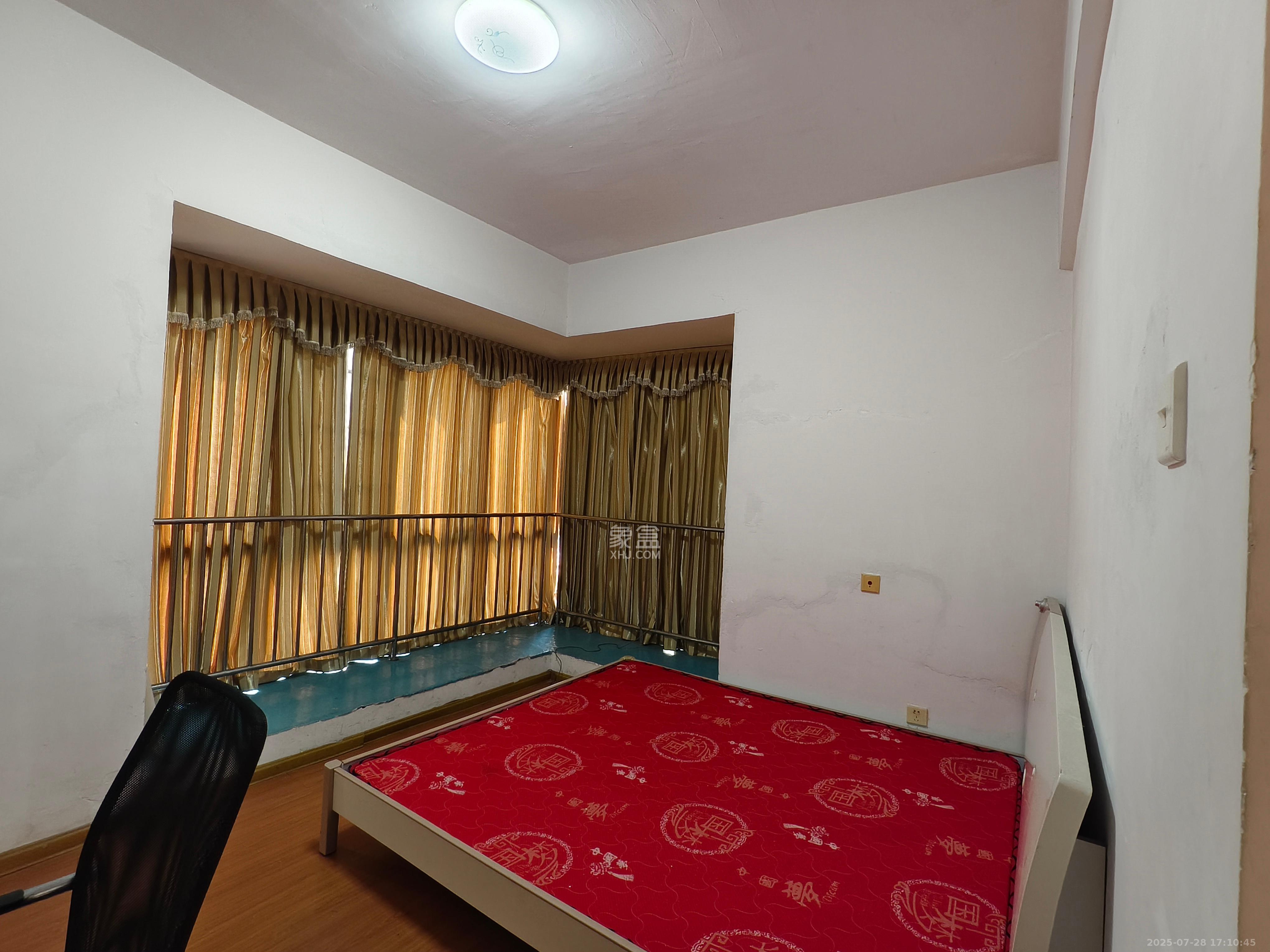 恒基凯旋门一二期  2室2厅1卫    1500.0元/月室内图