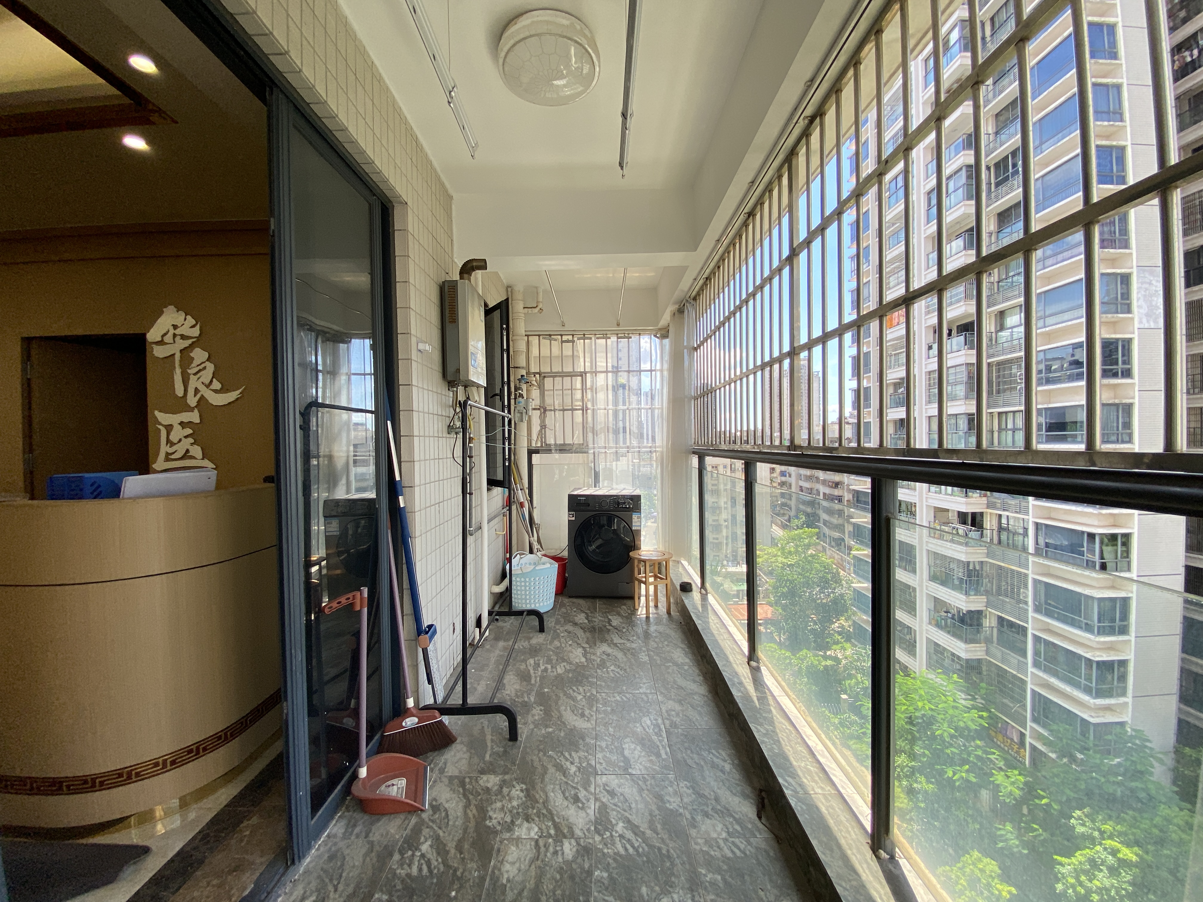 和信广场 3室2厅1卫 3000.0元/月 和信广场 3室2厅1卫 3000.0元/月室内图