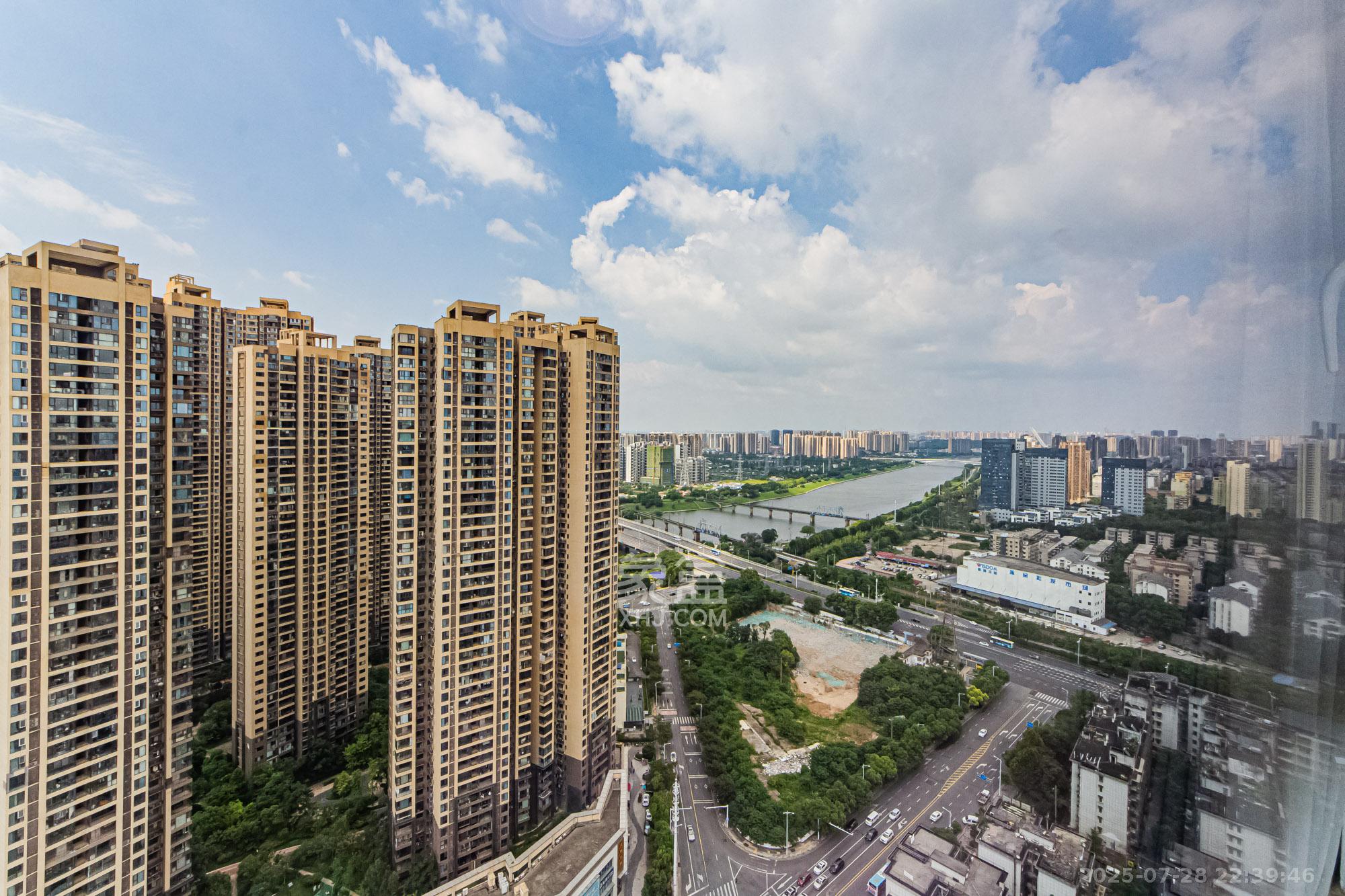 北辰三角洲B2E2区 4室2厅2卫 200.0万 北辰三角洲B2E2区 4室2厅2卫 200.0万其他