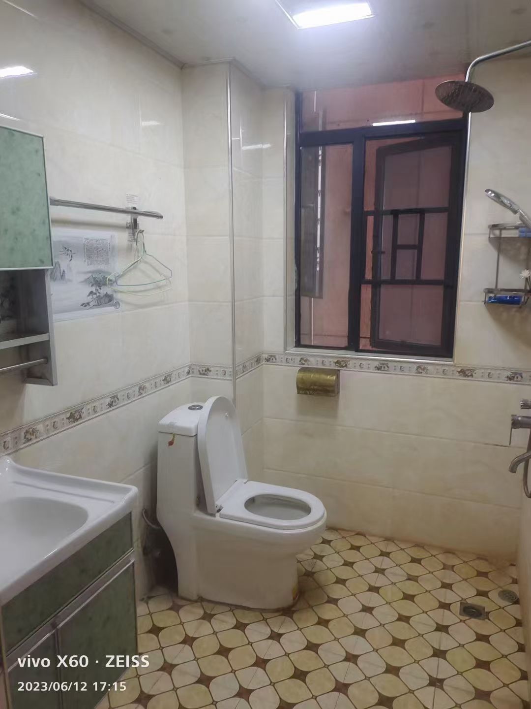 百弘学府城 3室2厅2卫 1800.0元/月 百弘学府城 3室2厅2卫 1800.0元/月室内图