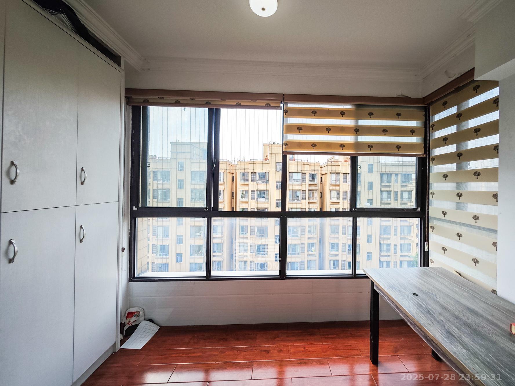 山语城二期  2室1厅1卫    60.0万阳台