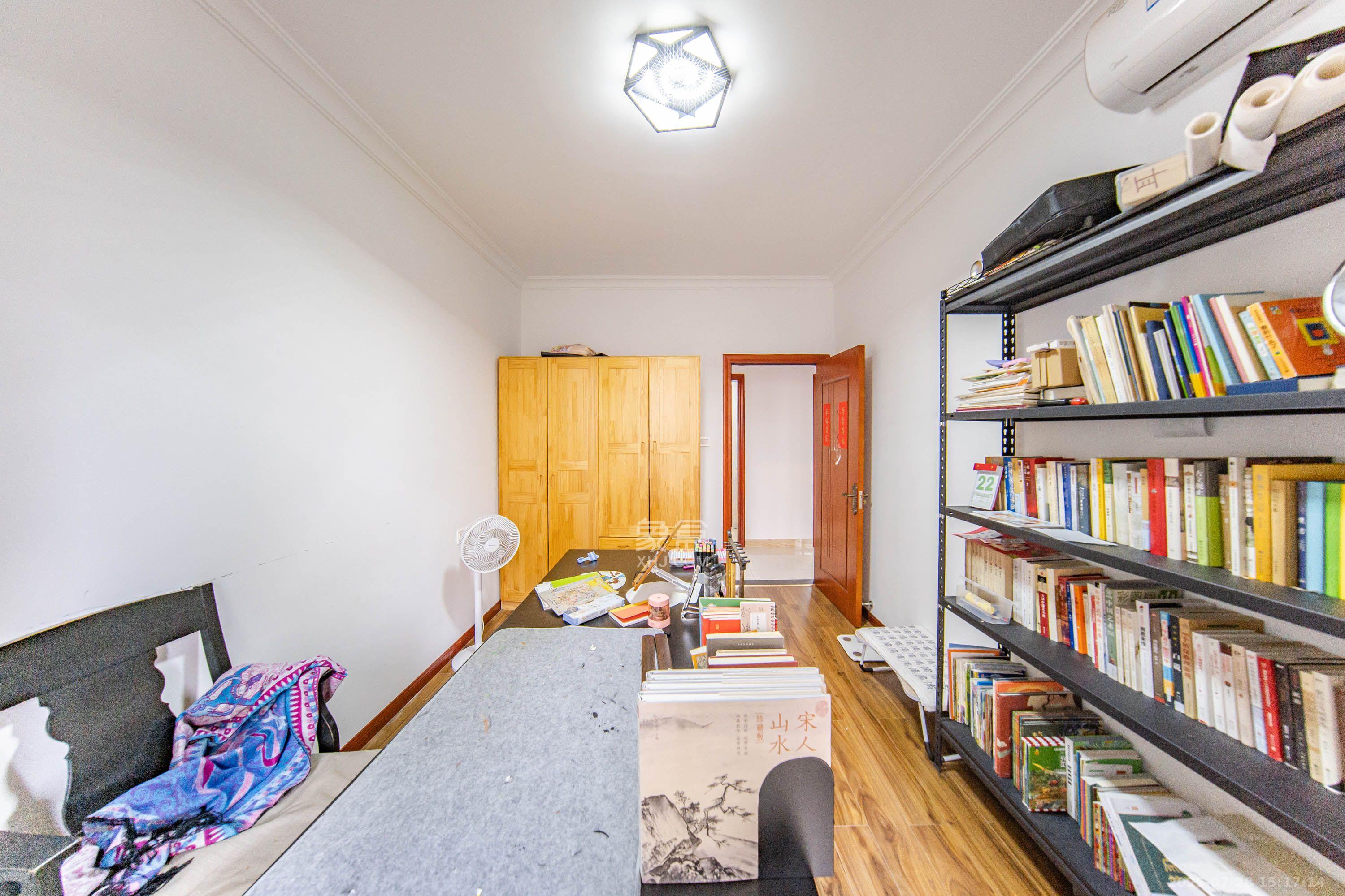 江山帝景哈佛  4室2厅2卫    3000.0元/月室内图