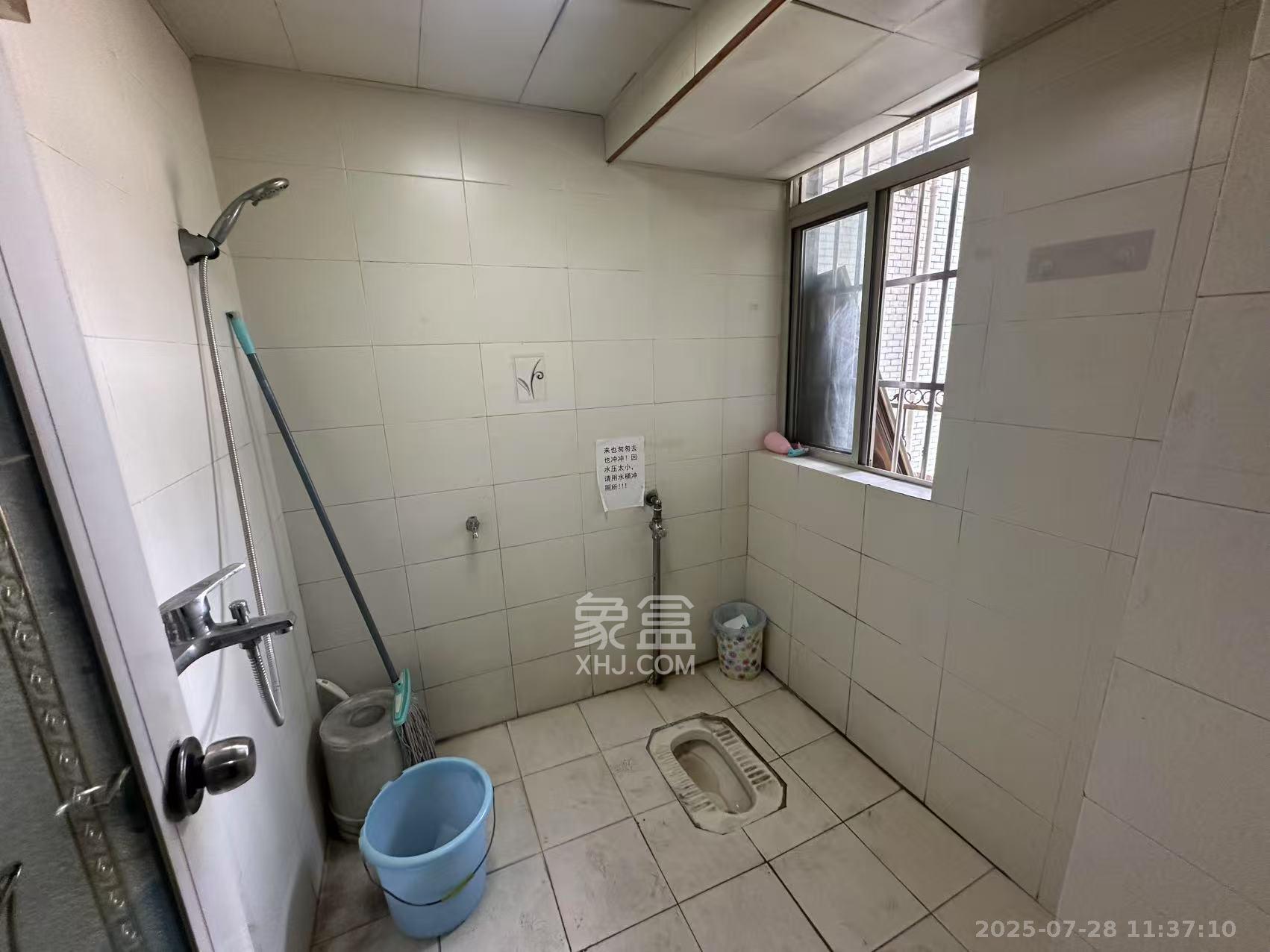 时代帝景  4室2厅1卫   8000.00元/月室内图