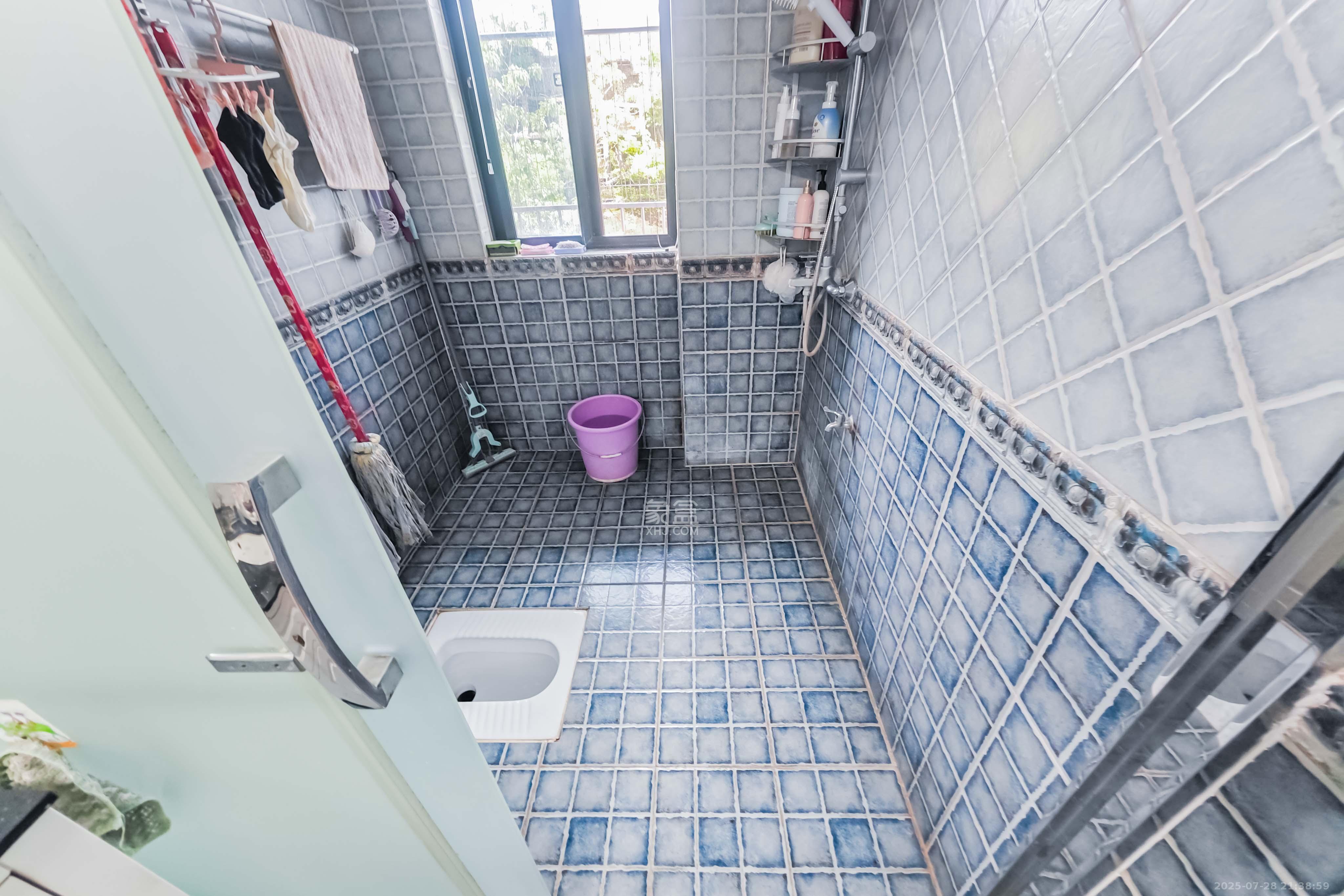 融科东南海 4室2厅2卫 139.0万 融科东南海 4室2厅2卫 139.0万卫生间