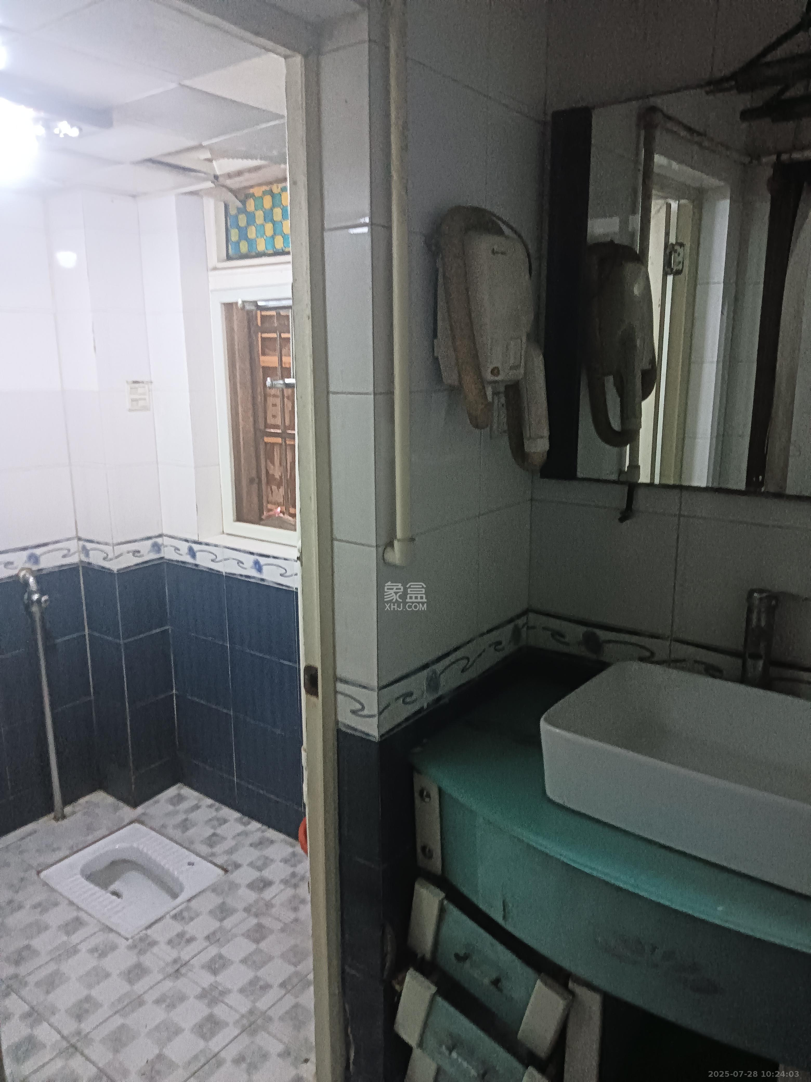 御景龙城 3室2厅2卫 1500.0元/月 御景龙城 3室2厅2卫 1500.0元/月室内图