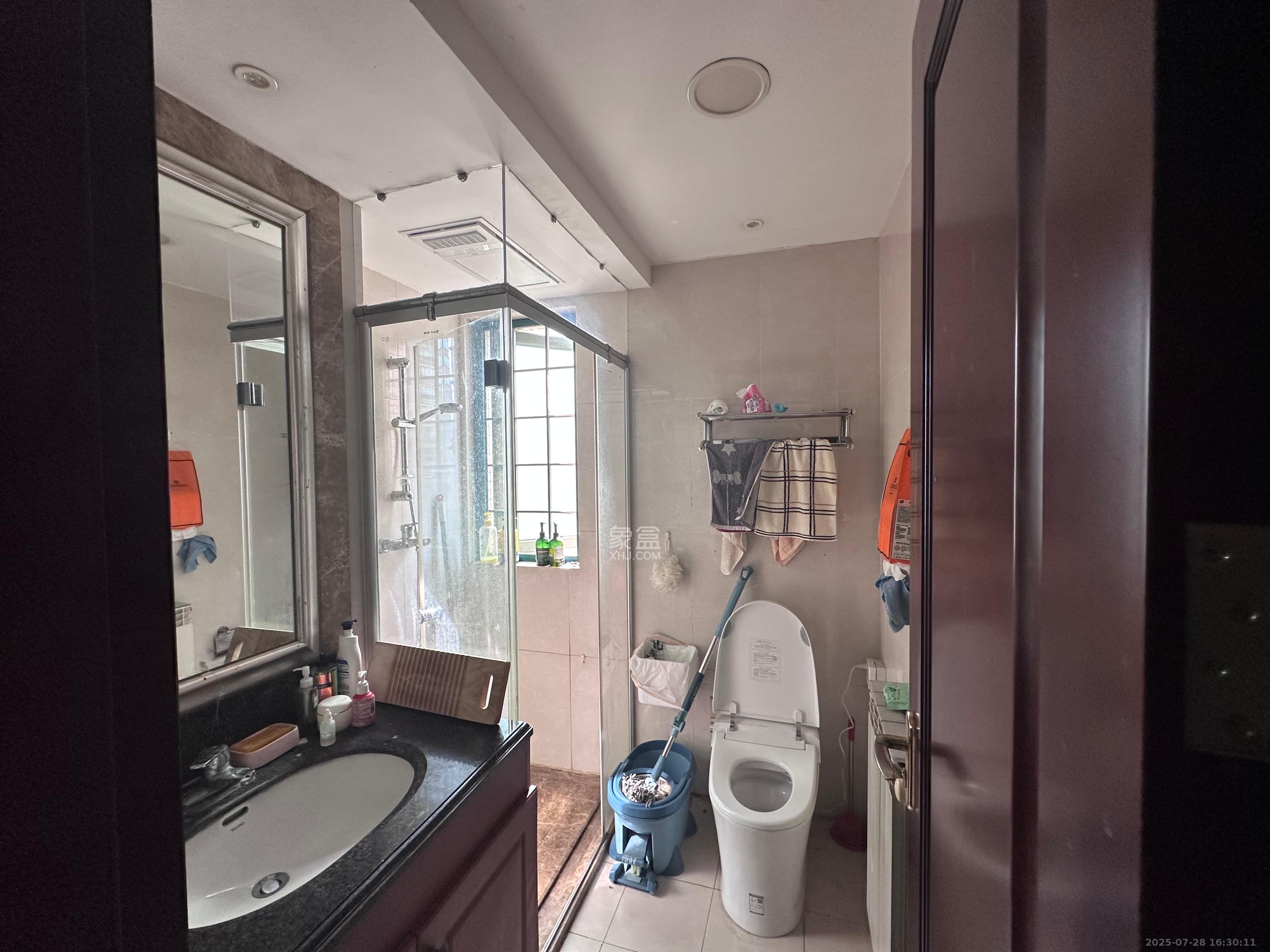 恒大华府  2室2厅1卫    2400.0元/月室内图