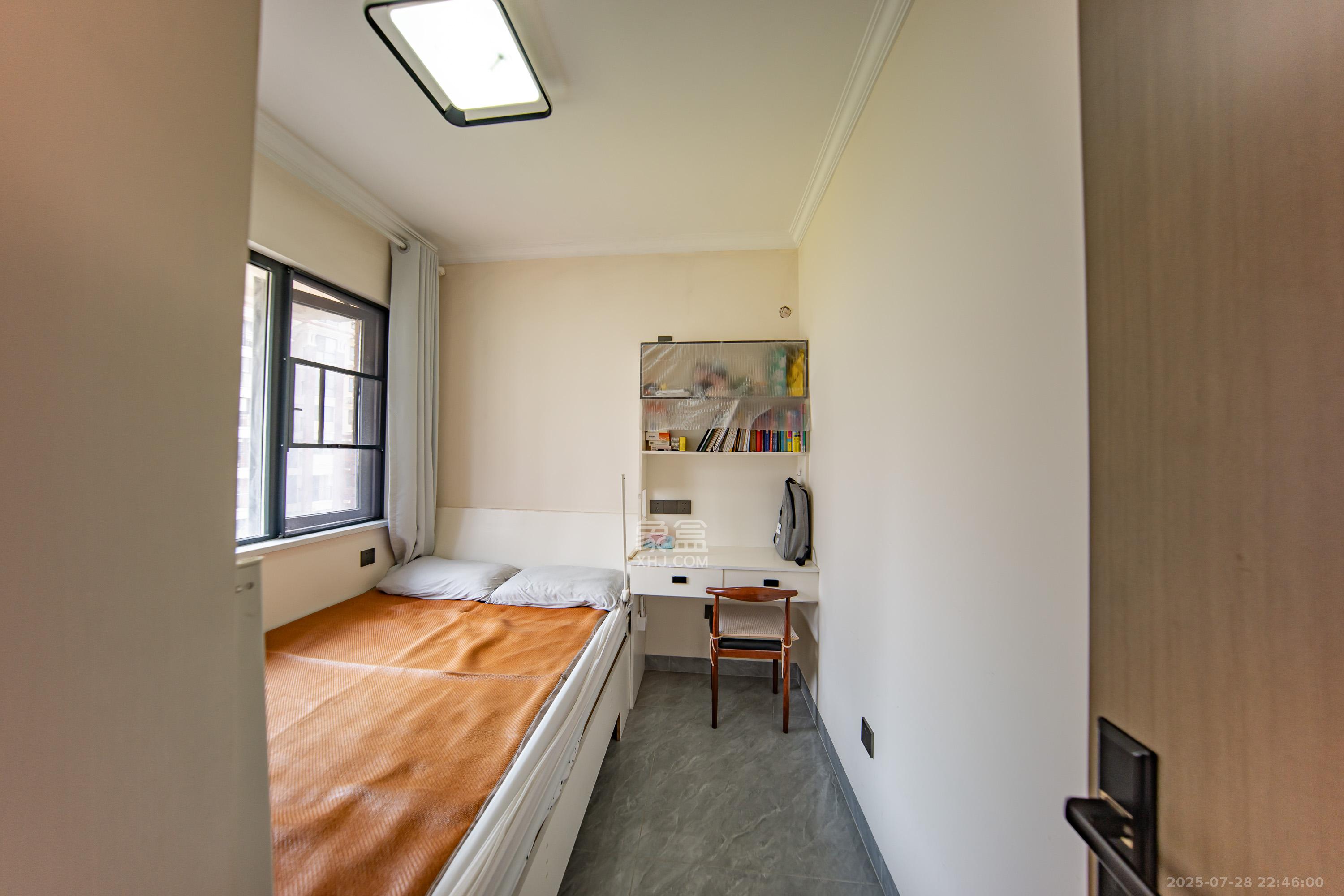 蔷薇国际 2室1厅1卫 49.8万 蔷薇国际 2室1厅1卫 49.8万卧室