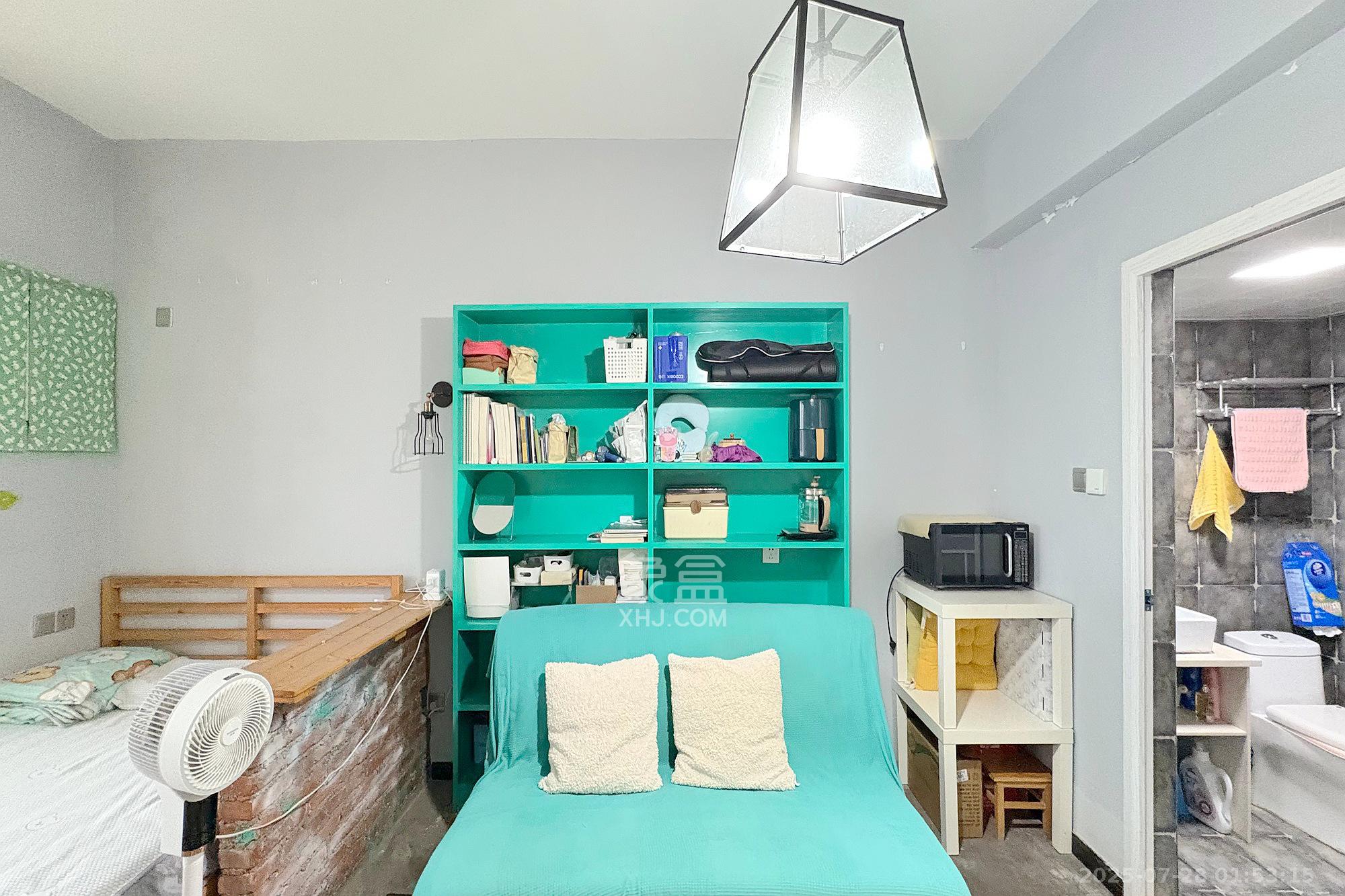 东宸19公馆 1室1厅1卫 35.0万 东宸19公馆 1室1厅1卫 35.0万卧室