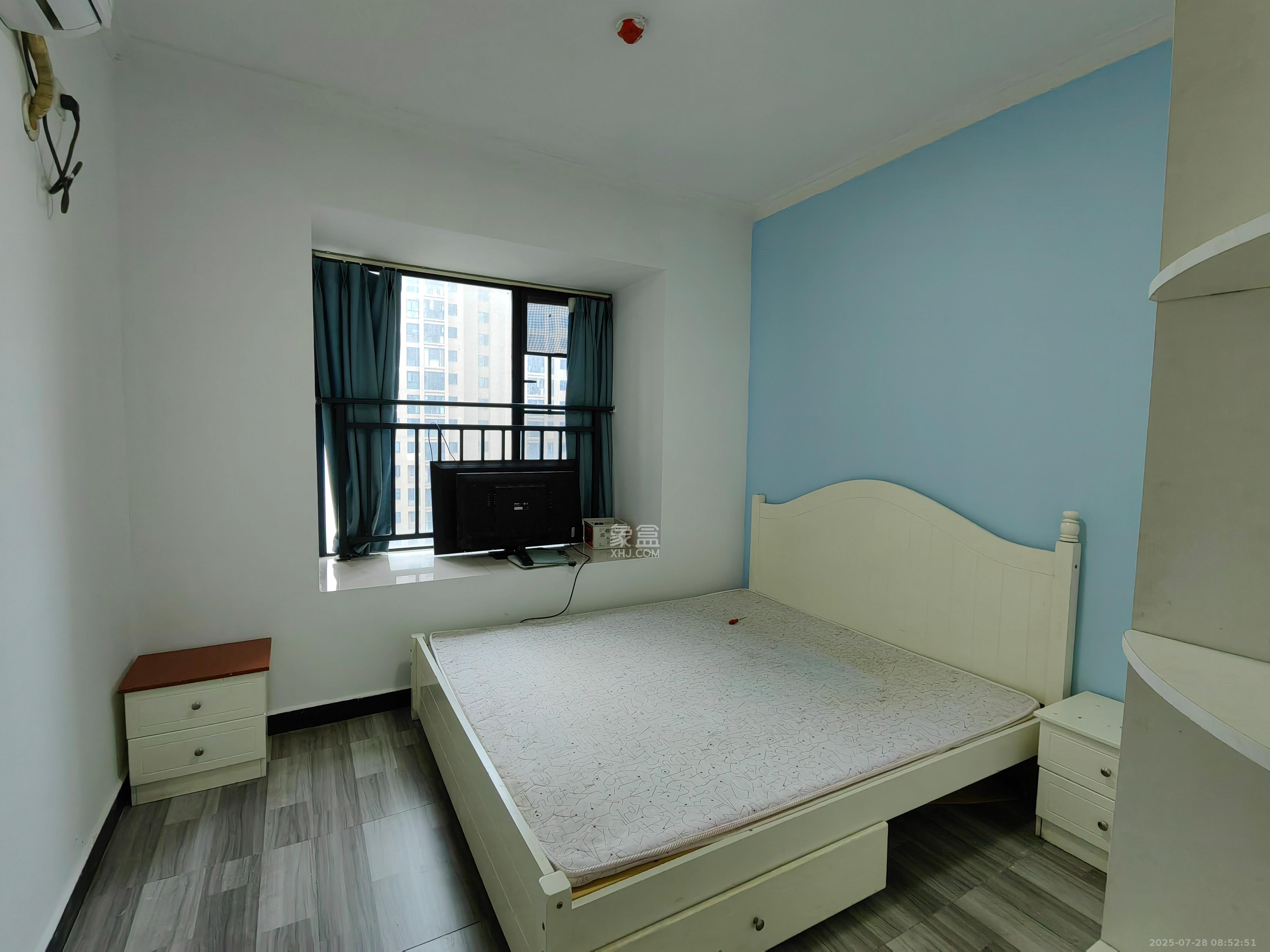 中建梅溪湖中心  4室2厅2卫   3500.00元/月室内图