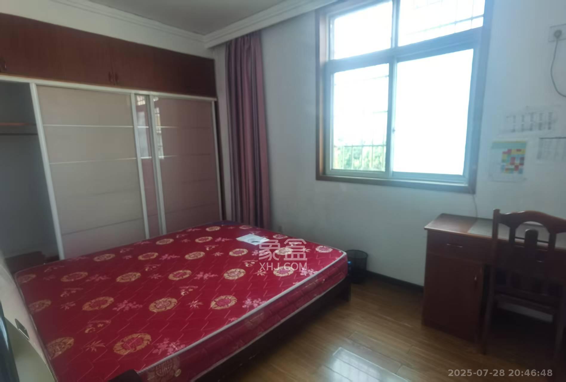 润麓苑 2室2厅1卫 2000.0元/月 润麓苑 2室2厅1卫 2000.0元/月室内图