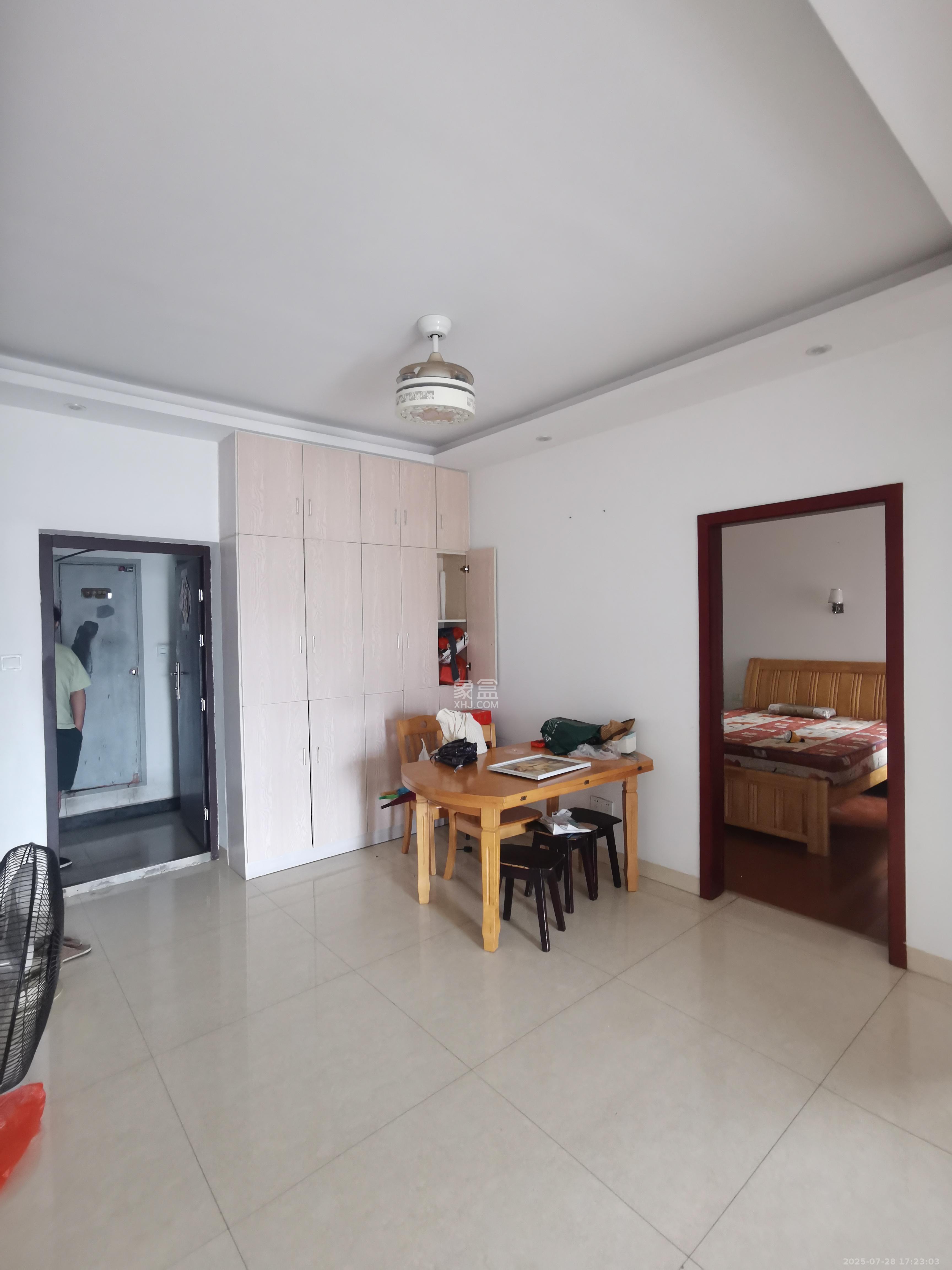 新盛珑璟台 2室2厅1卫 1950.0元/月 新盛珑璟台 2室2厅1卫 1950.0元/月室内图