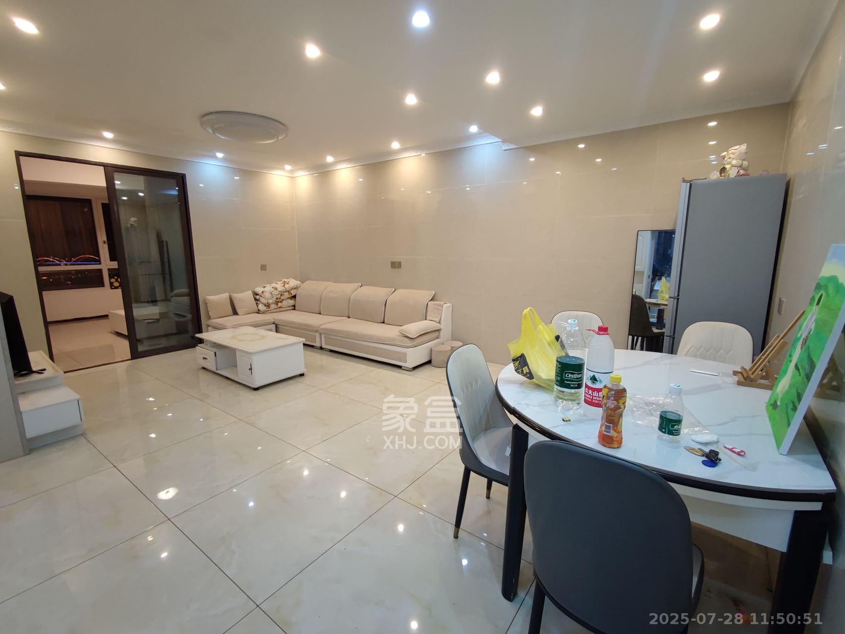 洋湖18克拉(旷远洋湖18克拉)  2室1厅1卫    2500.0元/月 洋湖18克拉(旷远洋湖18克拉)  2室1厅1卫    2500.0元/月