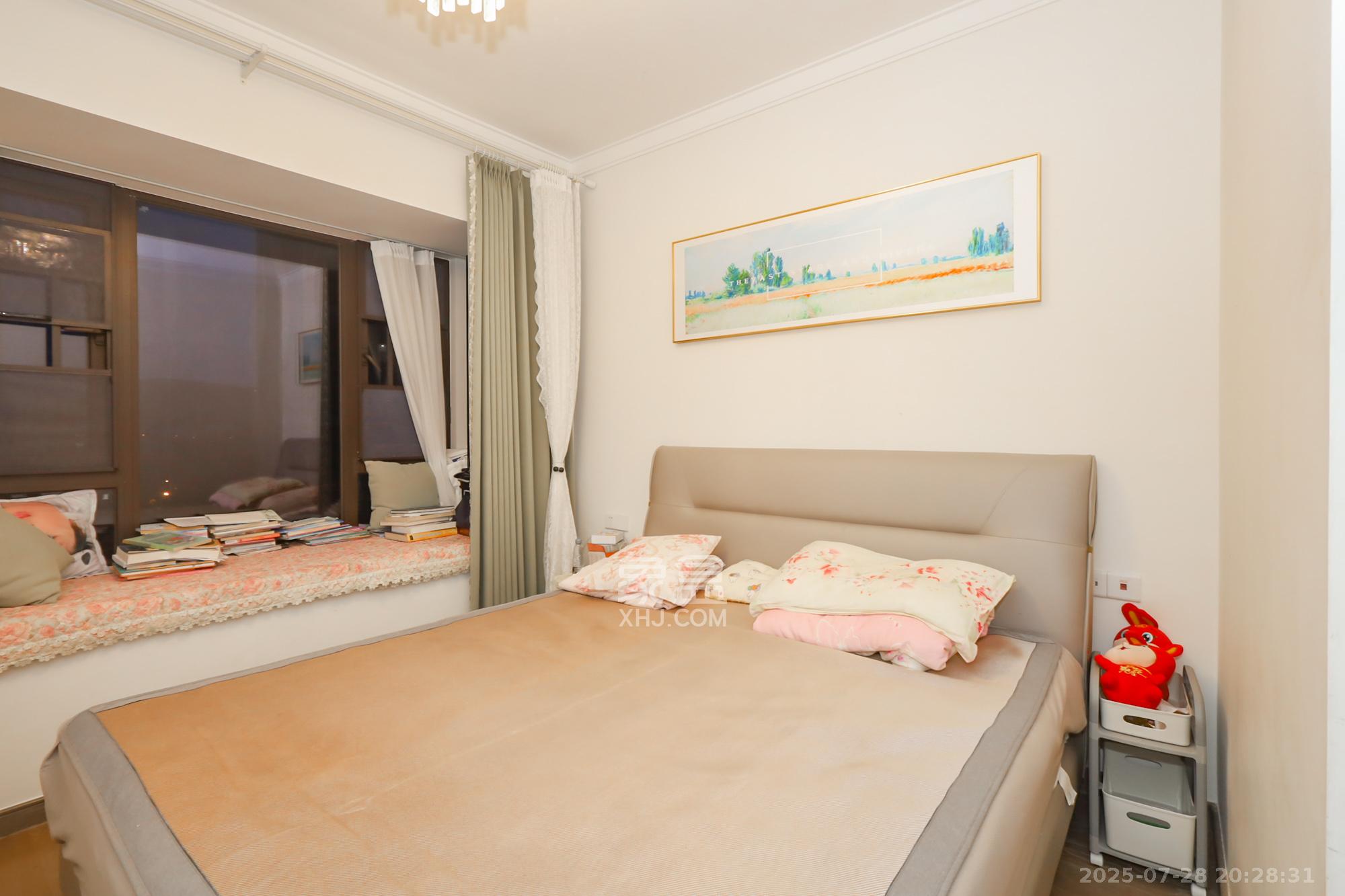 越秀悦湖台 4室2厅2卫 228.0万 越秀悦湖台 4室2厅2卫 228.0万卧室