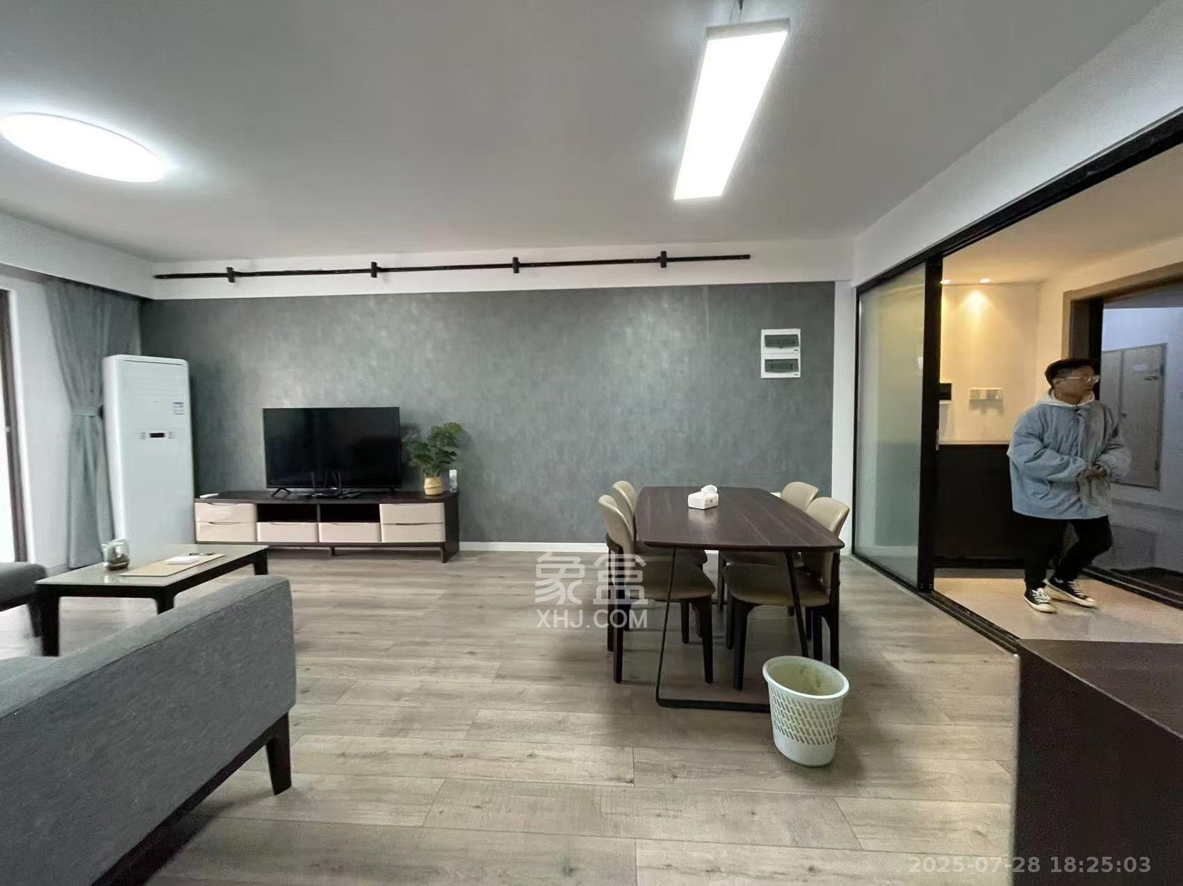 合能枫丹丽舍（柏悦名苑)  3室2厅2卫    3000.0元/月室内图