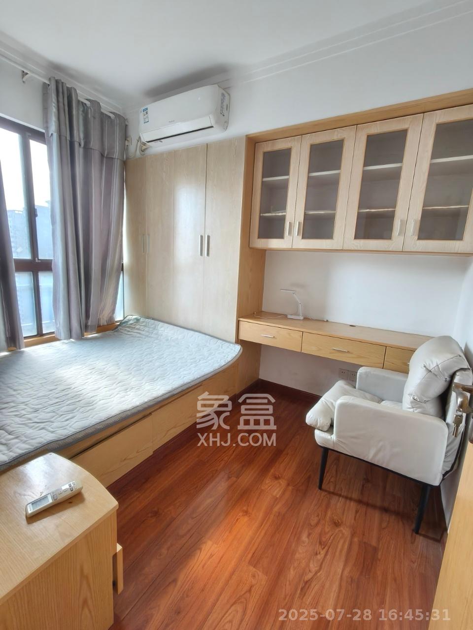 华润橡树湾  2室2厅1卫   1900.00元/月小区图