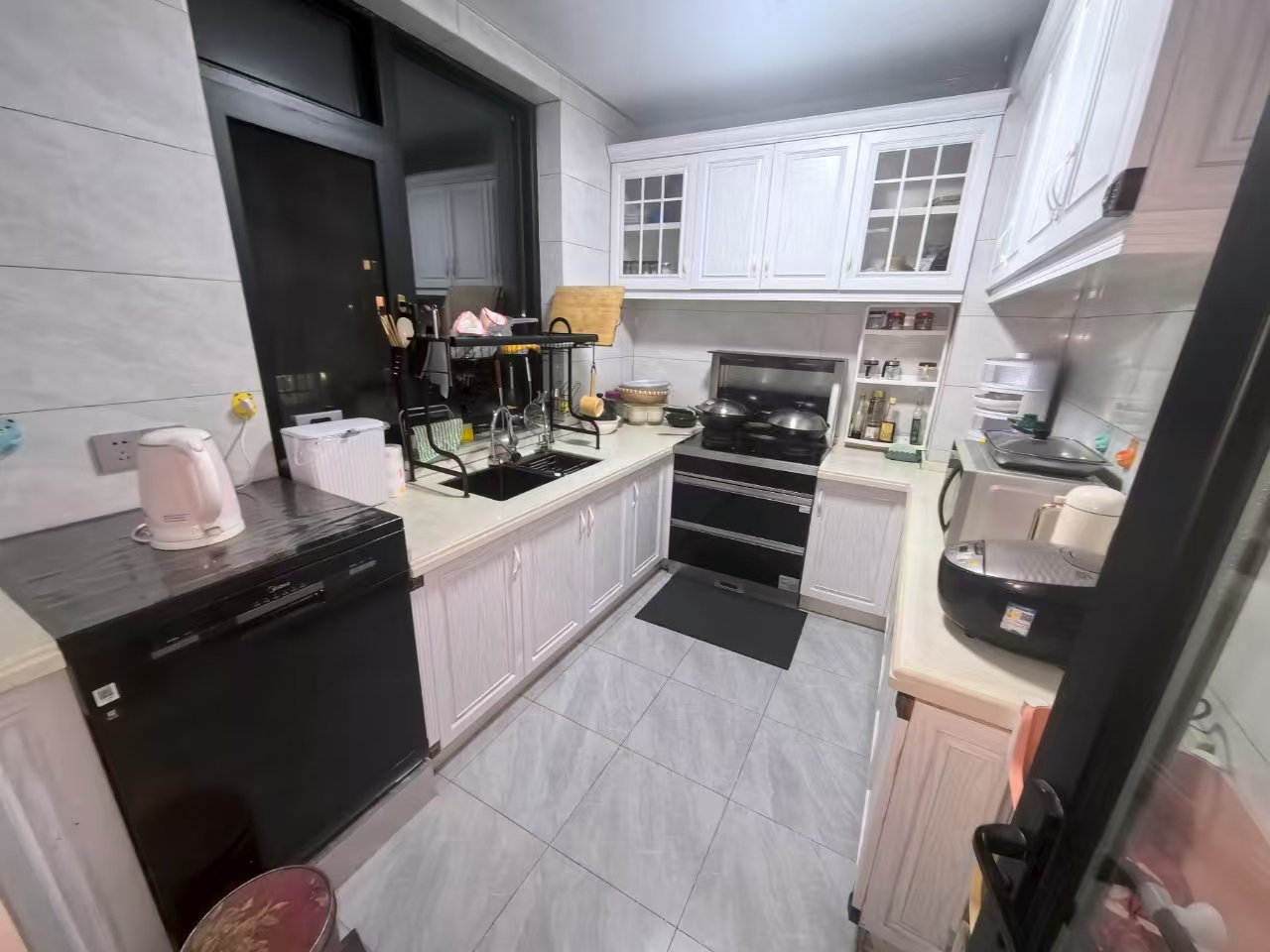 高尔夫紫龙郡 6室3厅3卫 138.0万 高尔夫紫龙郡 6室3厅3卫 138.0万室内图