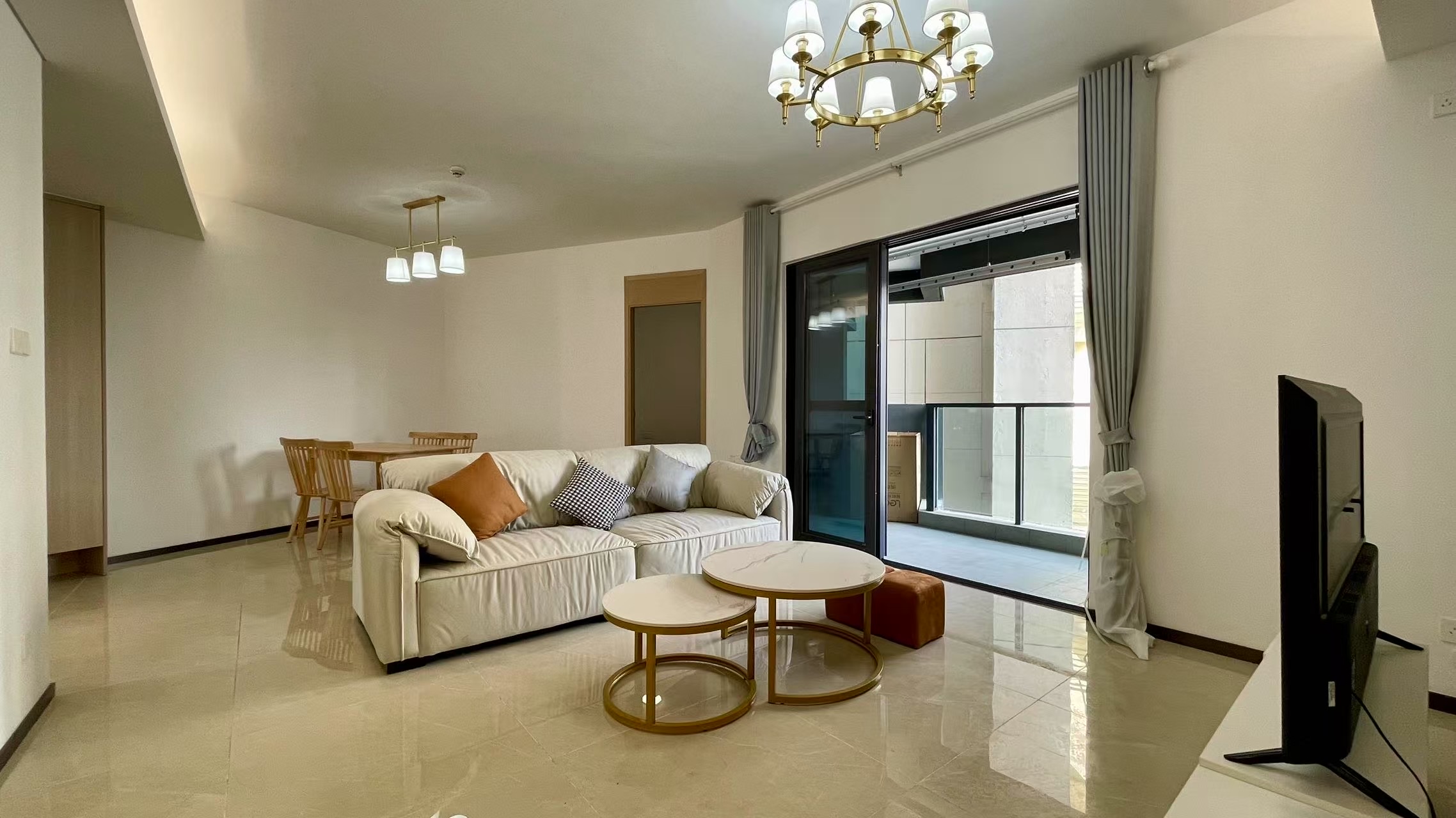 华润中心二期东悦府 3室2厅2卫 4300.0元/月 华润中心二期东悦府 3室2厅2卫 4300.0元/月室内图