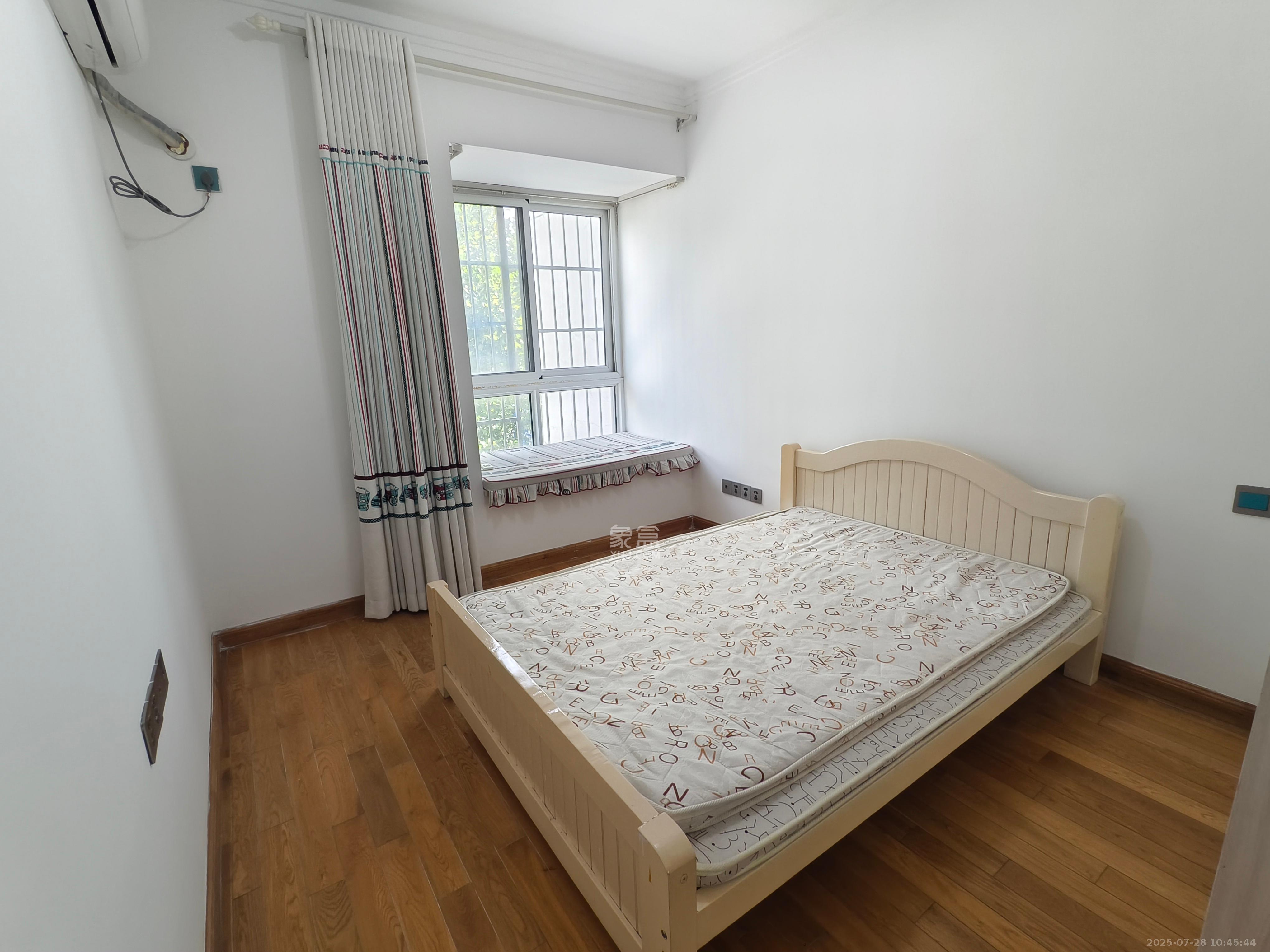 嘉宇盛世华章  3室2厅2卫    3200.0元/月室内图