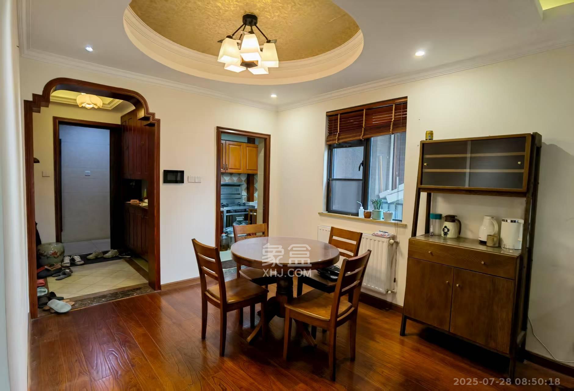 湘域熙岸 3室2厅2卫 4200.0元/月 湘域熙岸 3室2厅2卫 4200.0元/月室内图