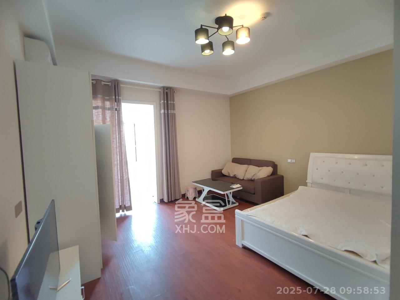 金鼎公园尚 1室1厅1卫 1100.0元/月 金鼎公园尚 1室1厅1卫 1100.0元/月室内图