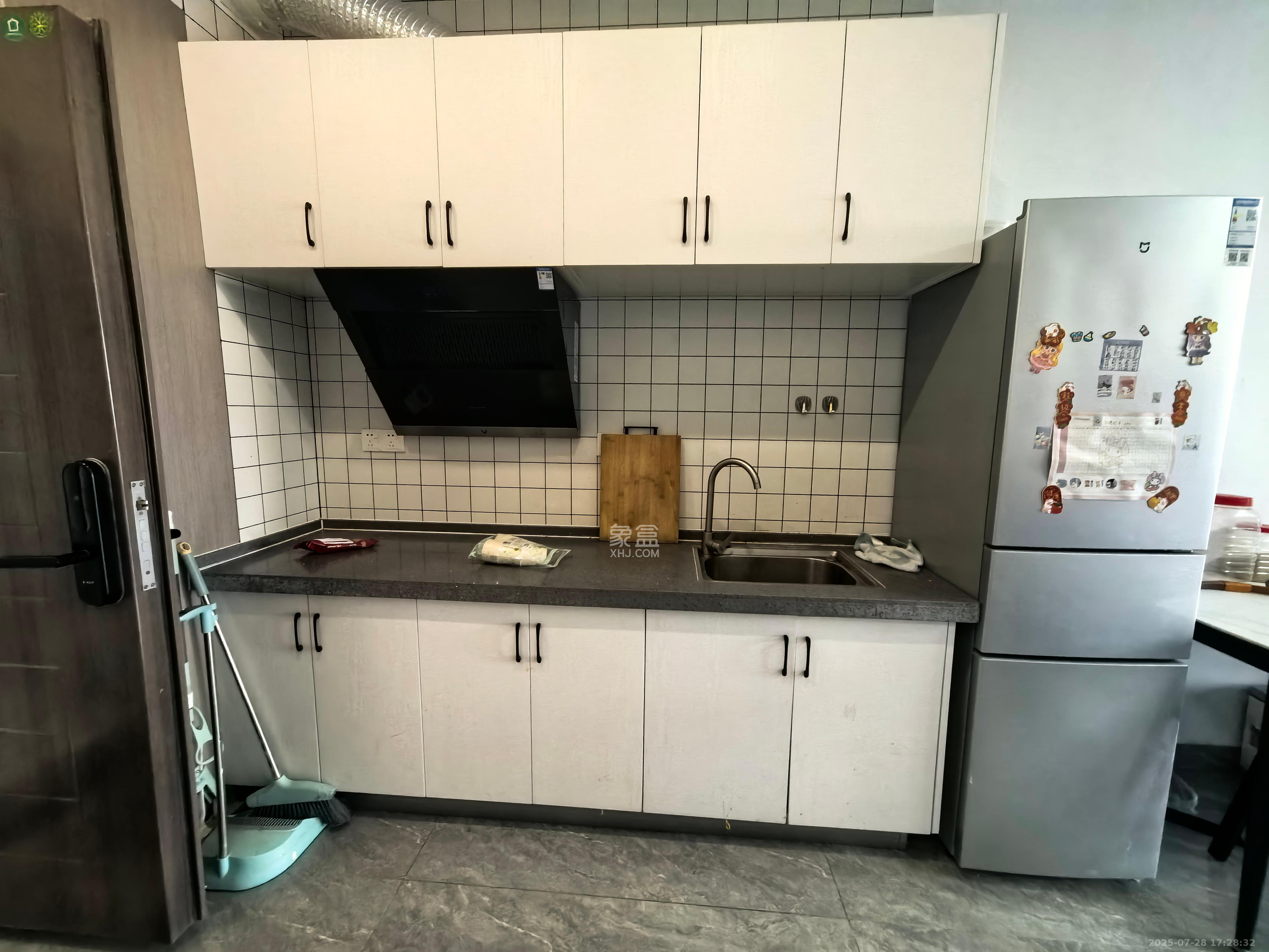 万科金色麦田 1室1厅1卫 1500.0元/月 万科金色麦田 1室1厅1卫 1500.0元/月室内图