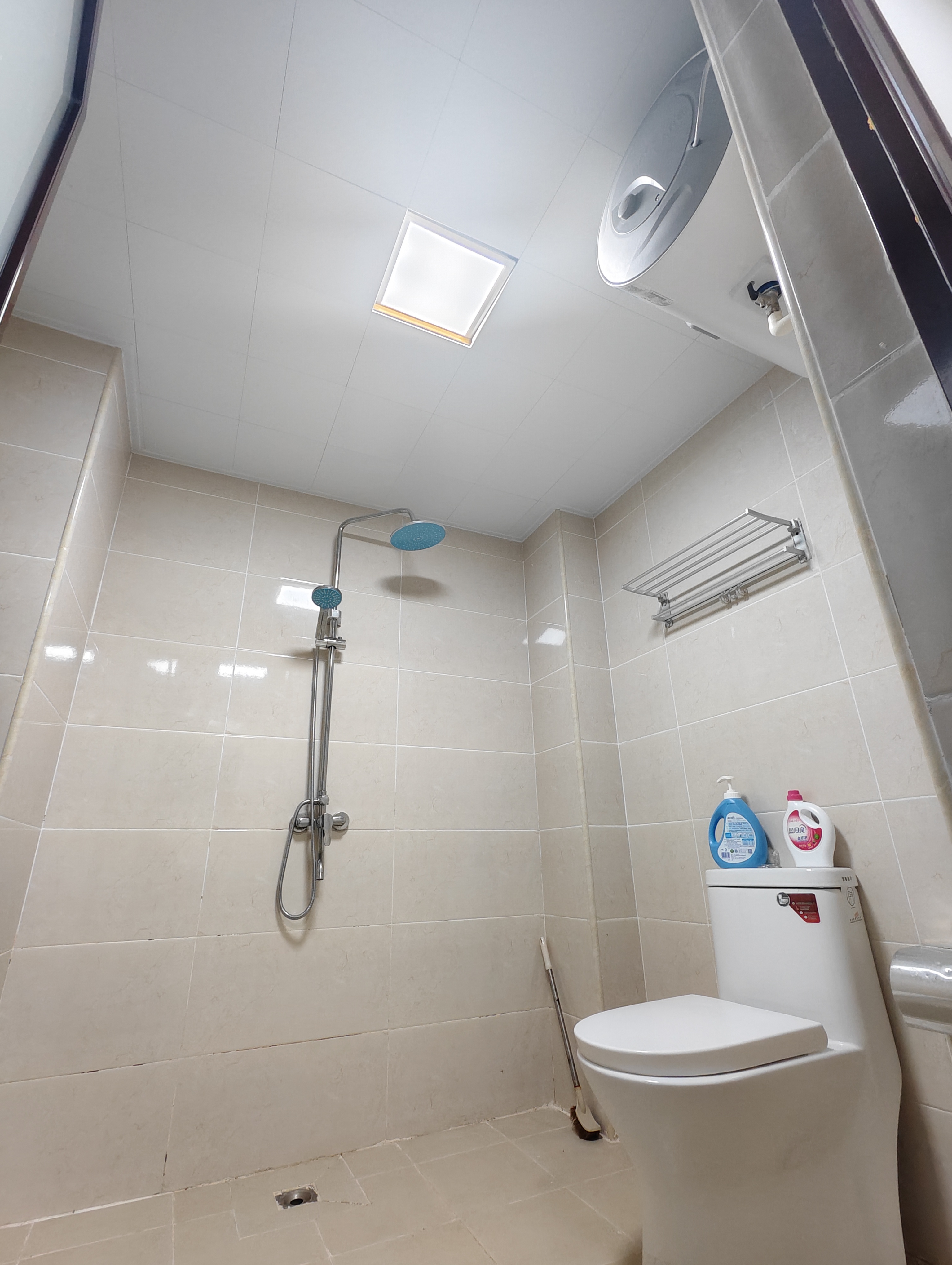 坡巷雅苑 1室1厅1卫 1700.0元/月 坡巷雅苑 1室1厅1卫 1700.0元/月室内图