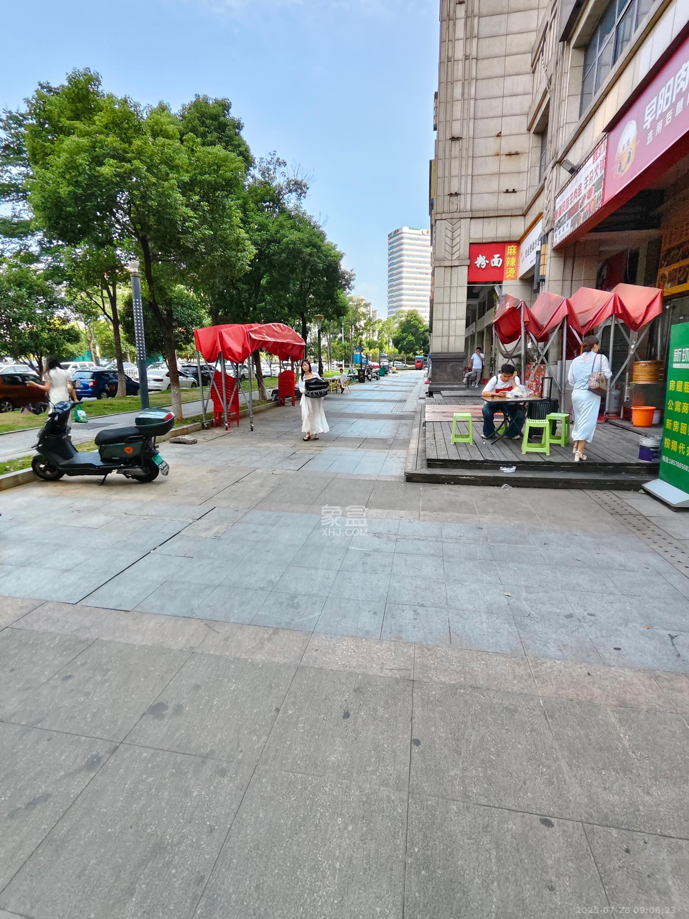 东方美地   42.0㎡      6000.0元/月室内图