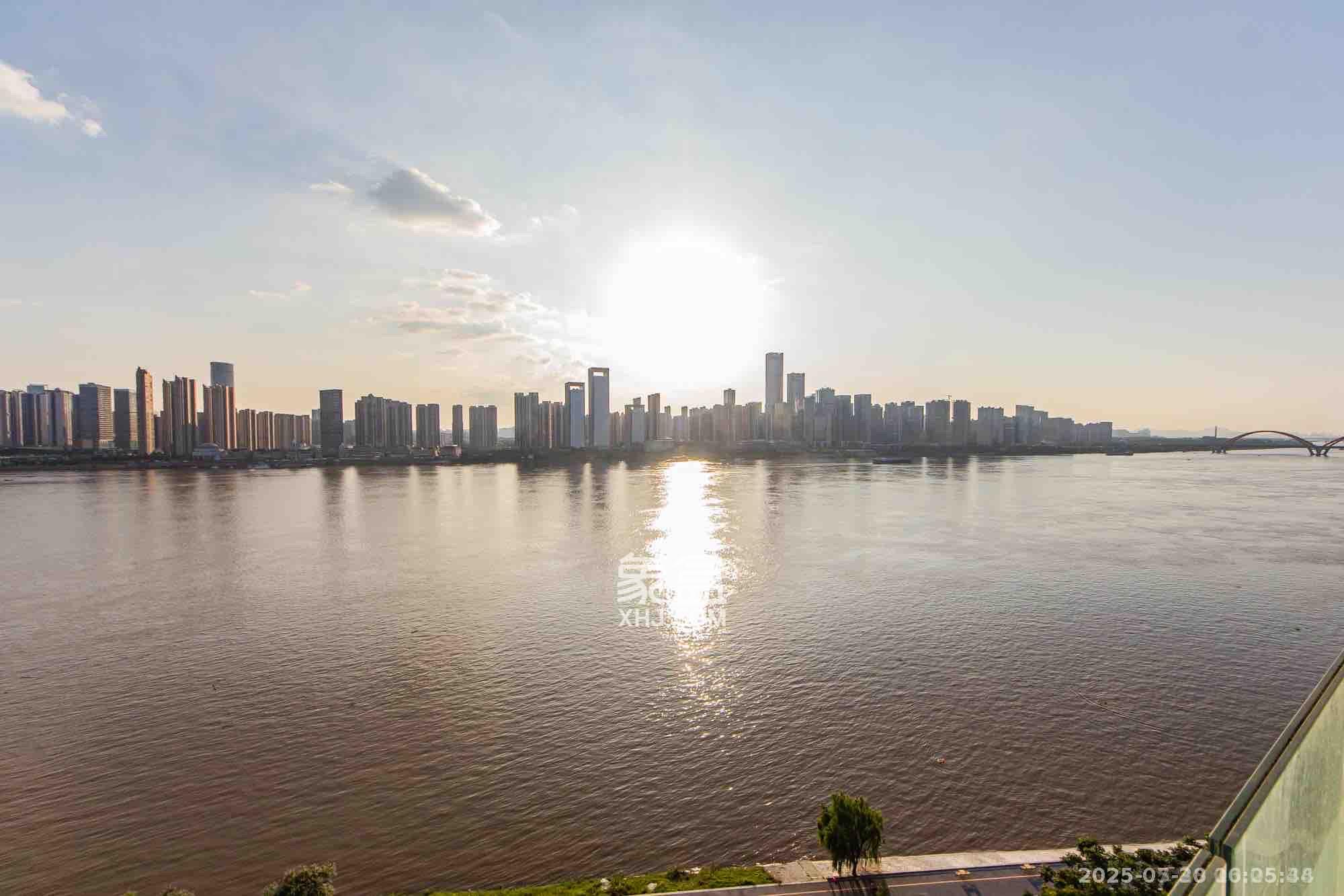 北辰定江洋  3室2厅2卫    8000.0元/月 北辰定江洋  3室2厅2卫    8000.0元/月室内图