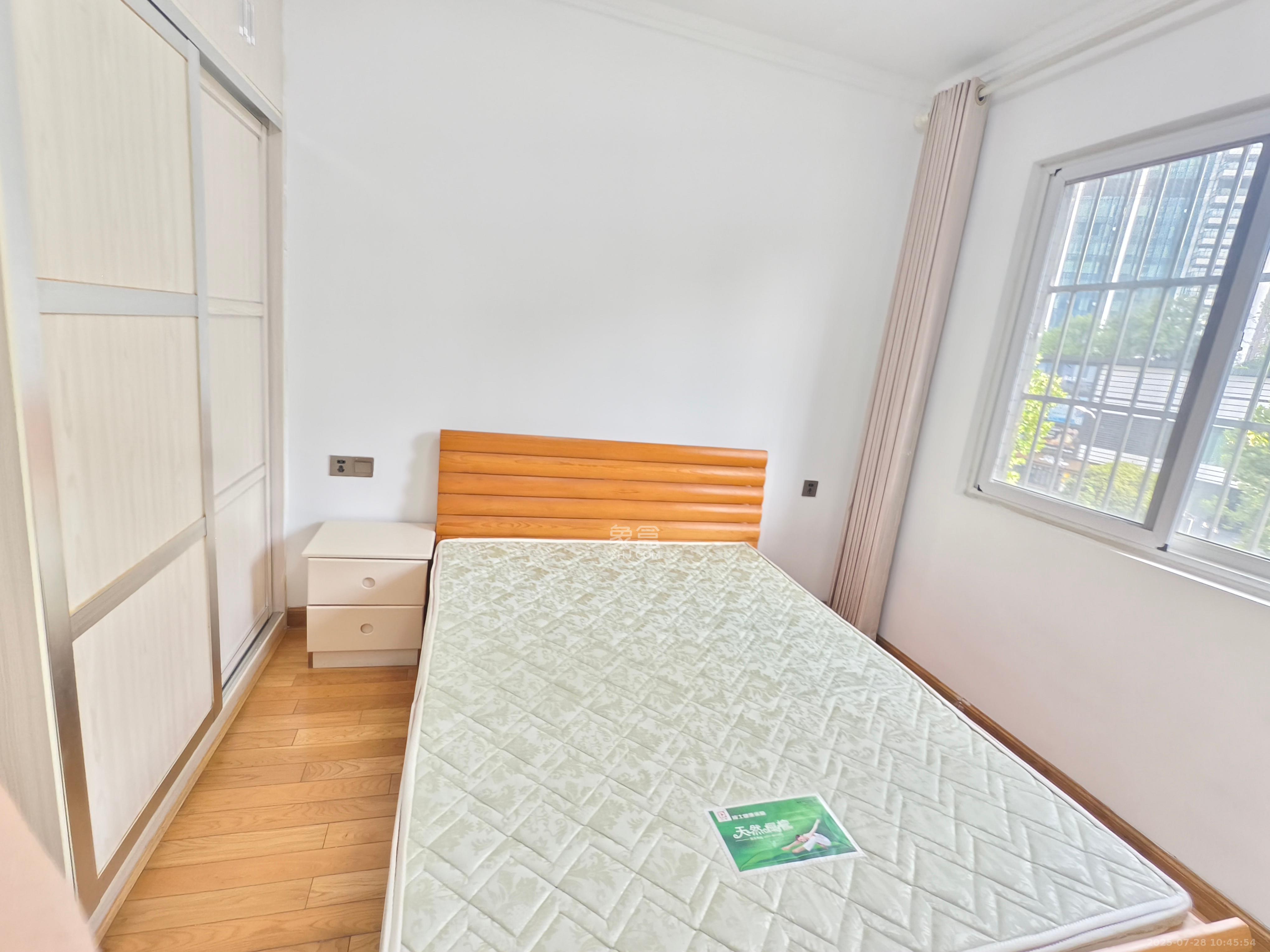 嘉宇盛世华章  3室2厅2卫    3200.0元/月室内图