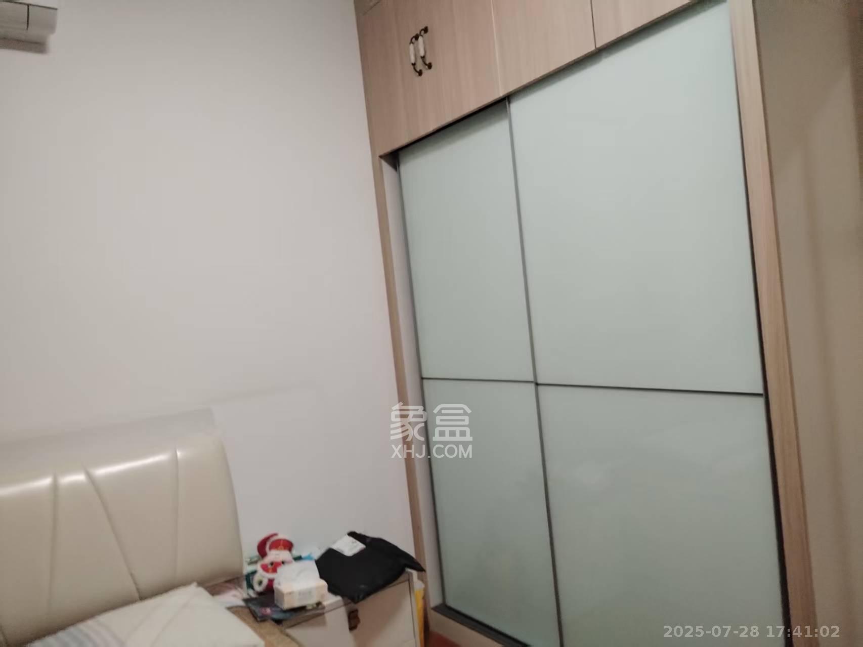 长房云时代  1室0厅0卫    3200.0元/月室内图